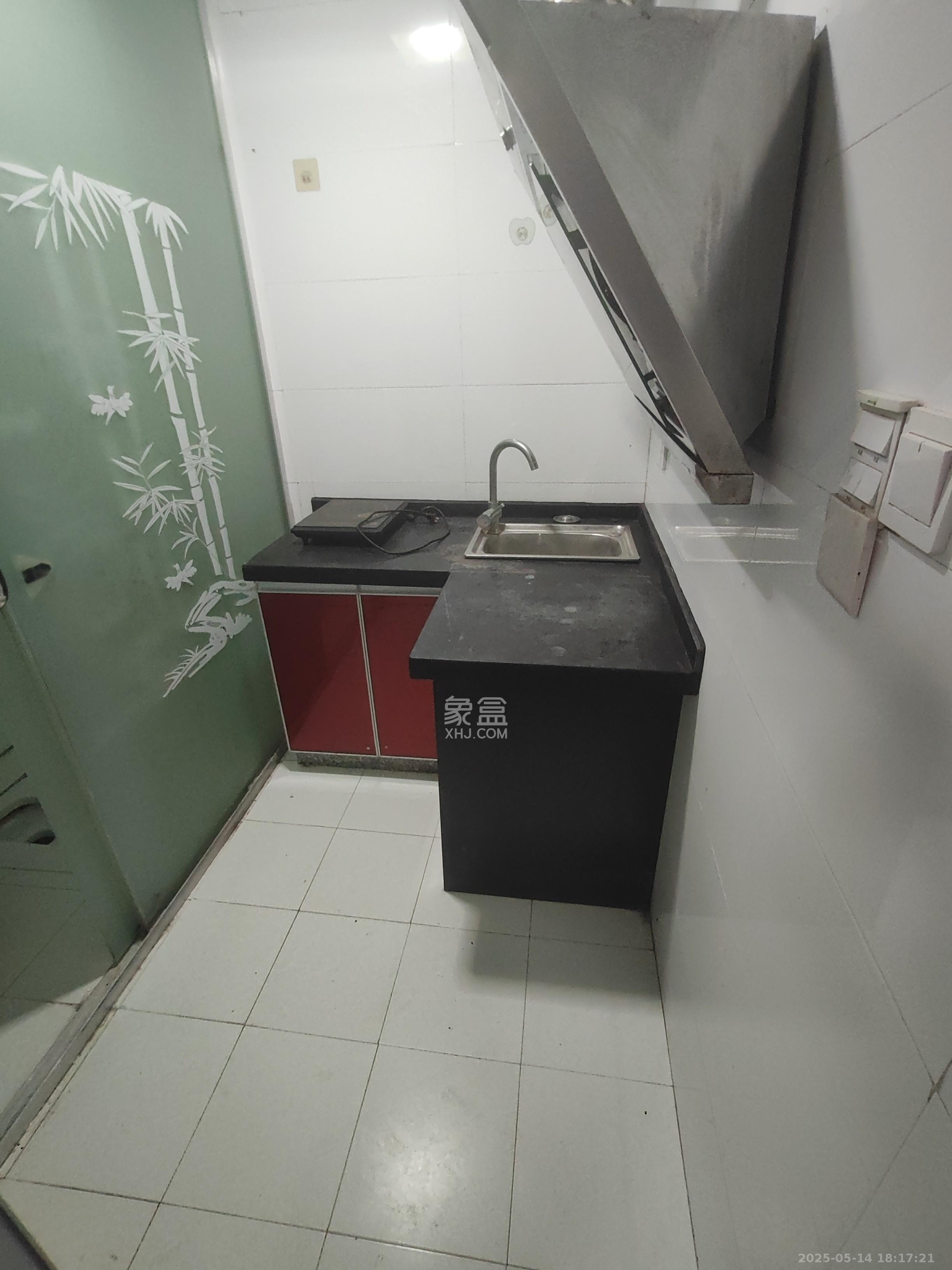 和馨园  1室0厅0卫   1000.00元/月室内图