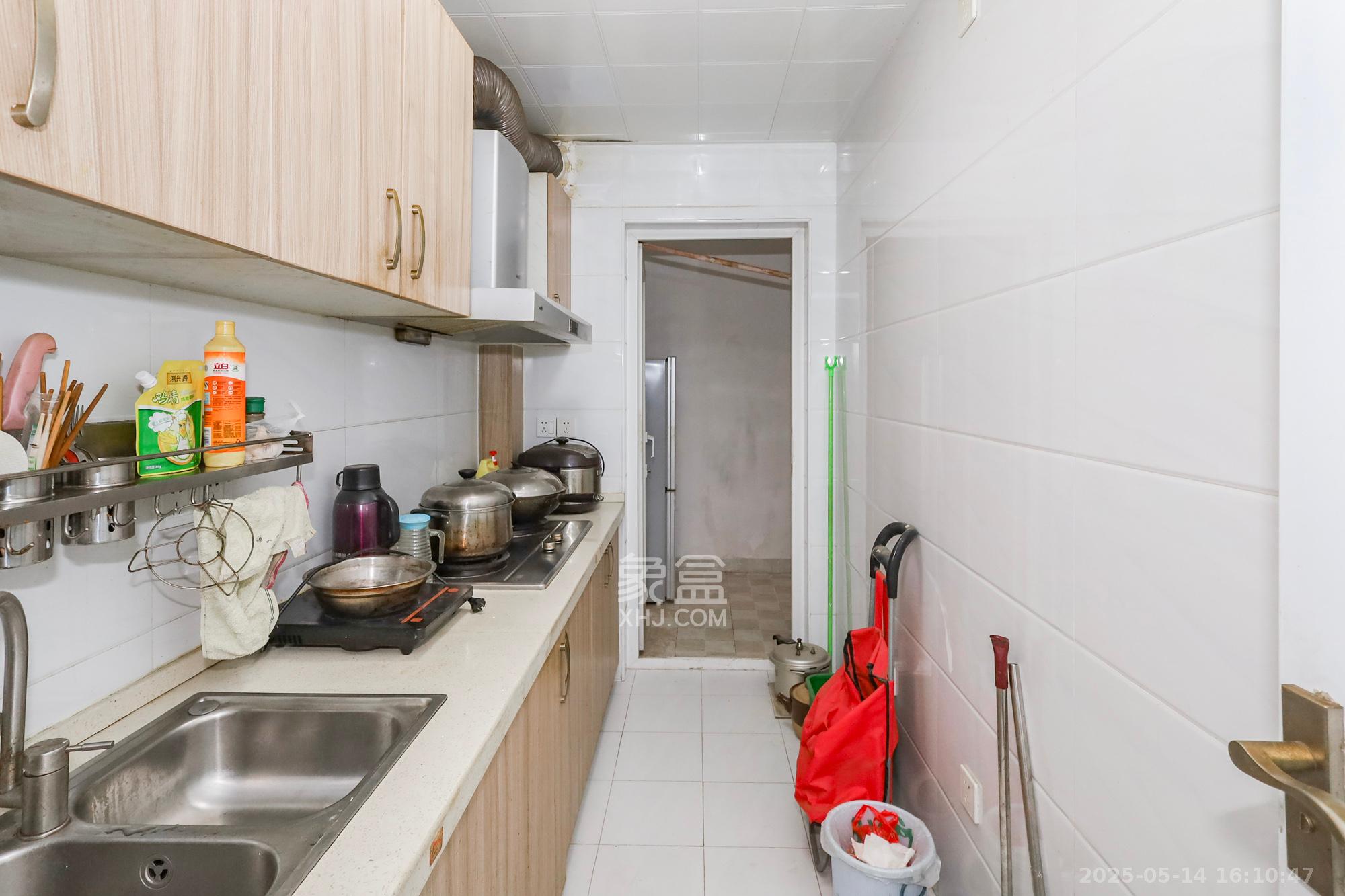 当代滨江MOMA  3室2厅1卫    112.0万 当代滨江MOMA  3室2厅1卫    112.0万厨房