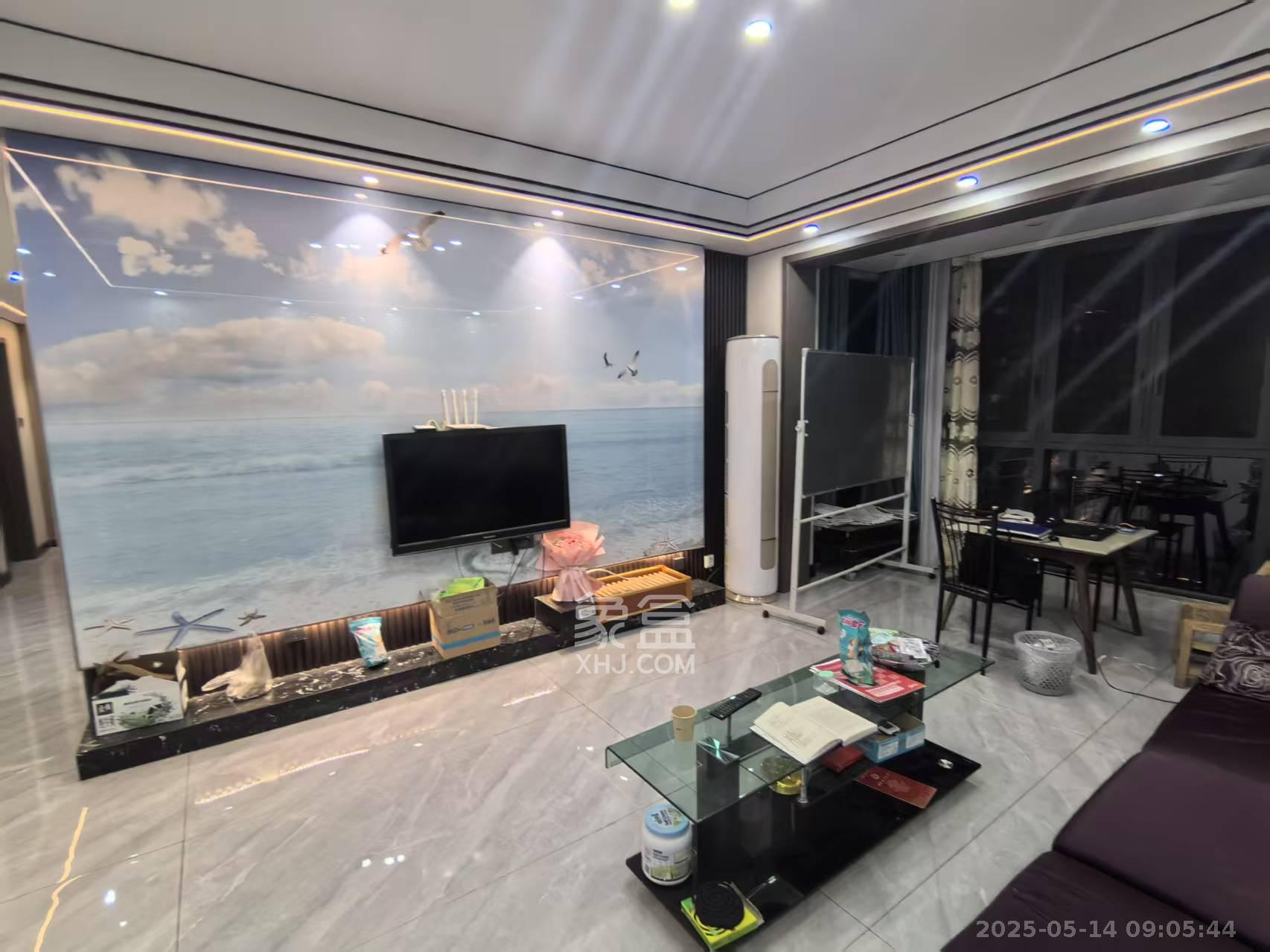 凯富南方鑫城 4室2厅2卫 3600.0元/月 凯富南方鑫城 4室2厅2卫 3600.0元/月室内图