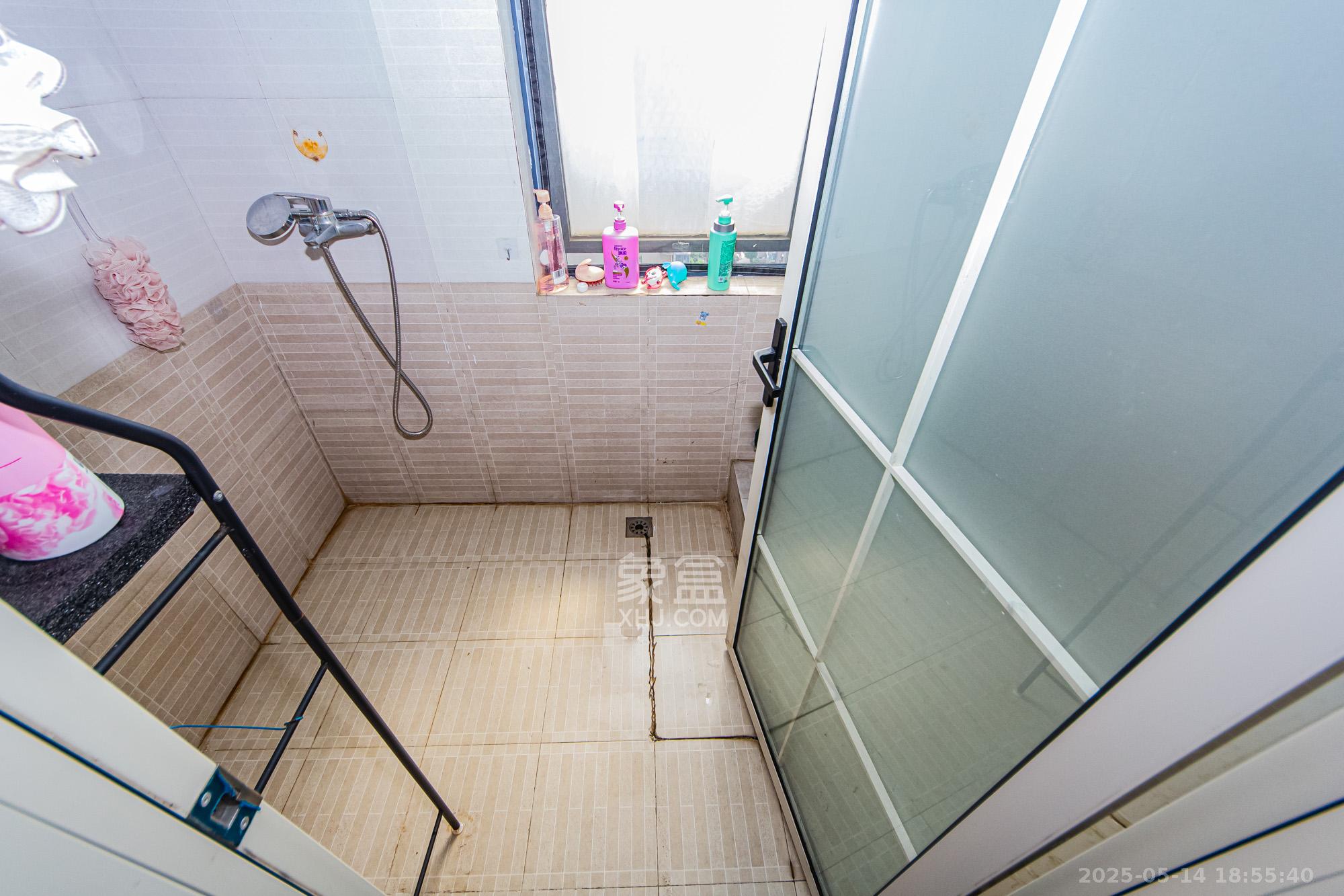 湘江世纪城星江苑 3室2厅2卫 132.0万 湘江世纪城星江苑 3室2厅2卫 132.0万卫生间