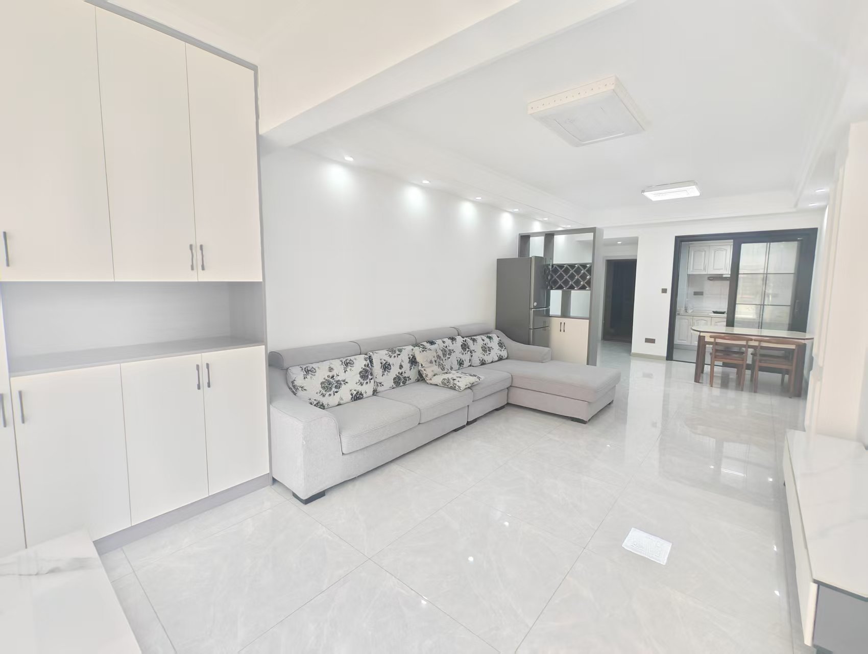 珠江帝景山庄 3室0厅0卫 1800.0元/月 珠江帝景山庄 3室0厅0卫 1800.0元/月户型图