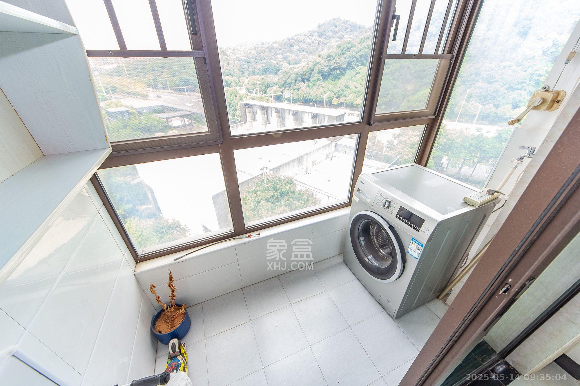 山语城三期  3室2厅2卫    2200.0元/月 山语城三期  3室2厅2卫    2200.0元/月室内图