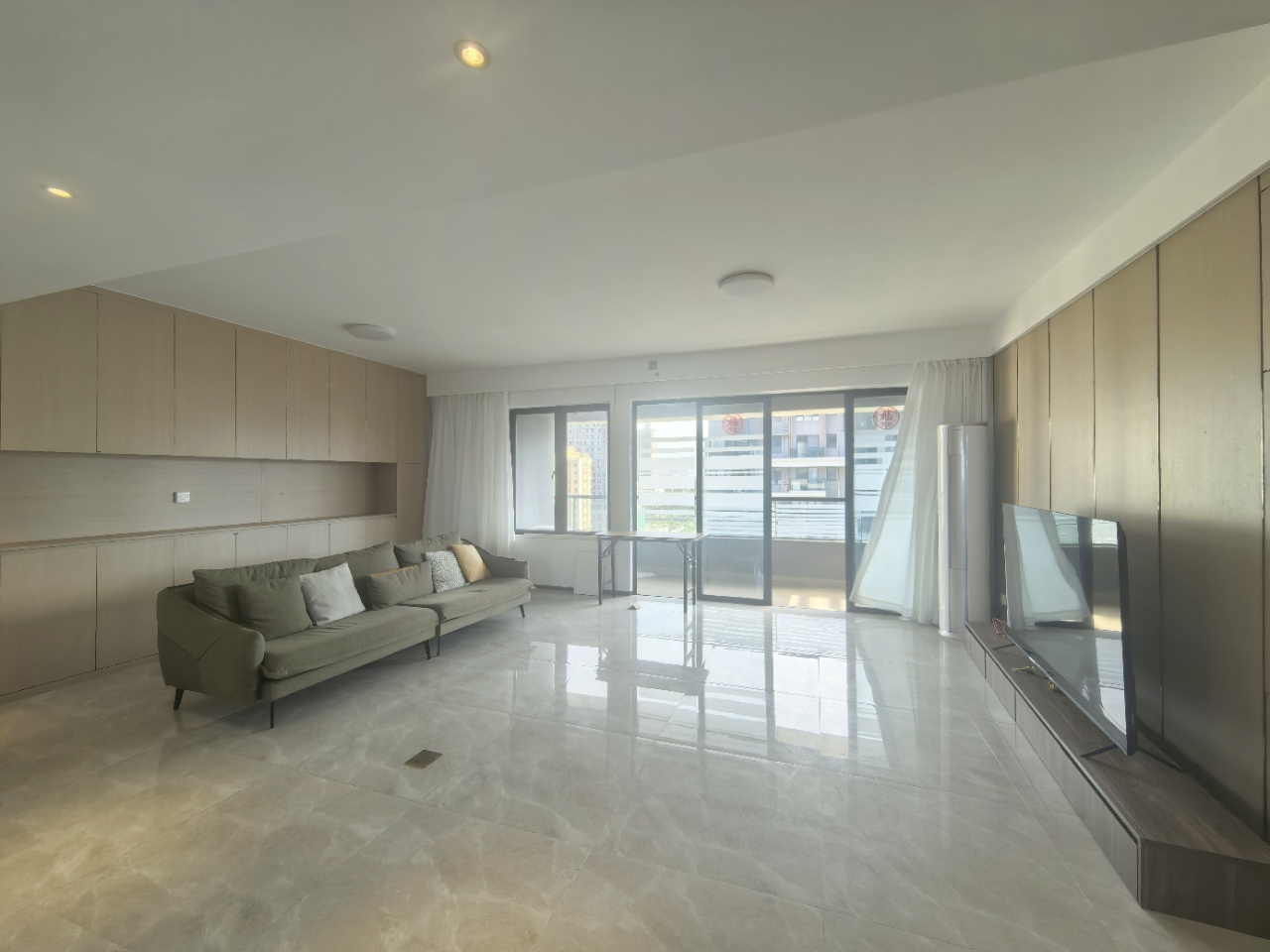 鲁能海蓝公馆 3室2厅2卫 4000.0元/月 鲁能海蓝公馆 3室2厅2卫 4000.0元/月室内图