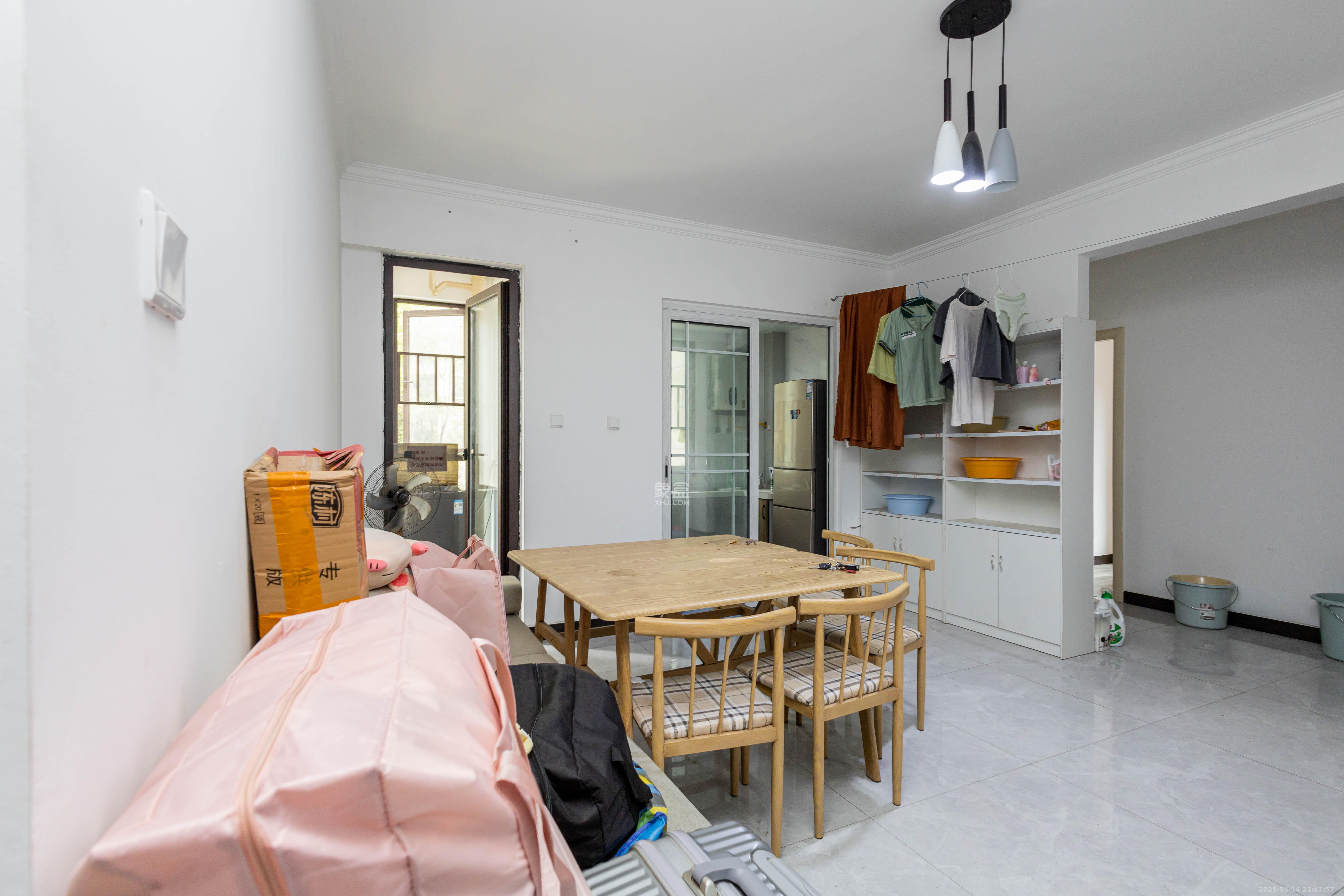 映悦星府 4室2厅2卫 73.0万 映悦星府 4室2厅2卫 73.0万卧室