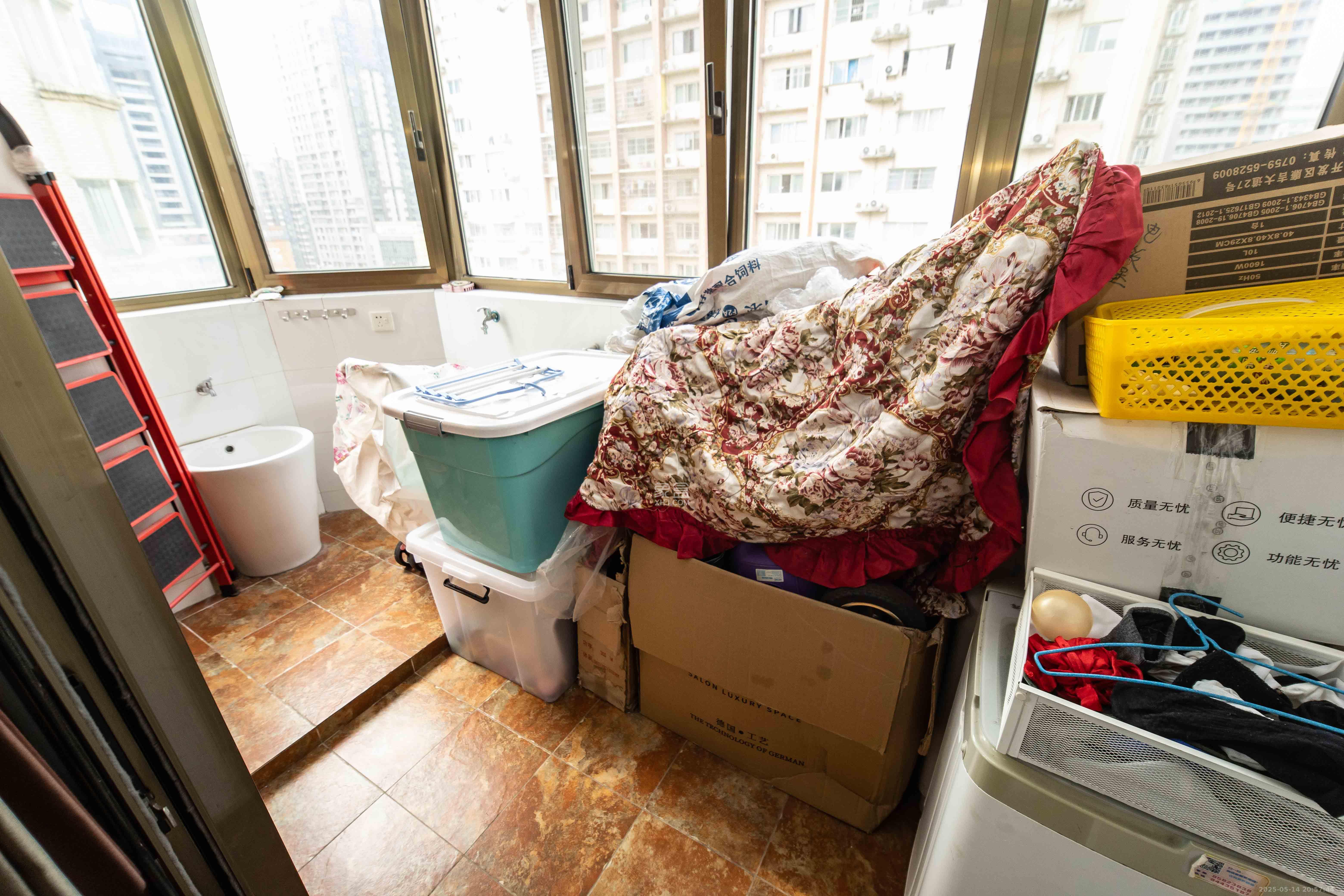 腾达家园（市交通局职工宿舍）  5室3厅2卫    5000.0元/月室内图