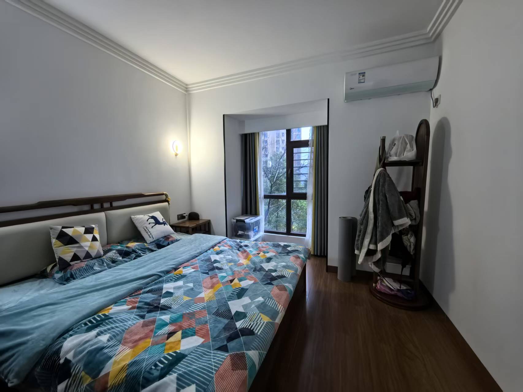 怡河园 4室2厅2卫 138.0万 怡河园 4室2厅2卫 138.0万客厅