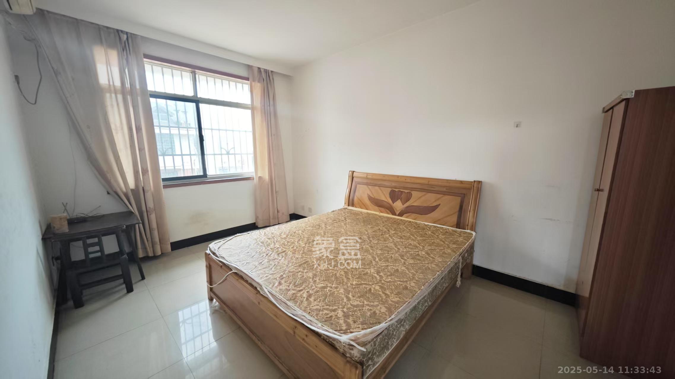月湖安置小区（马栏山小区）  3室2厅2卫   1600.00元/月室内图