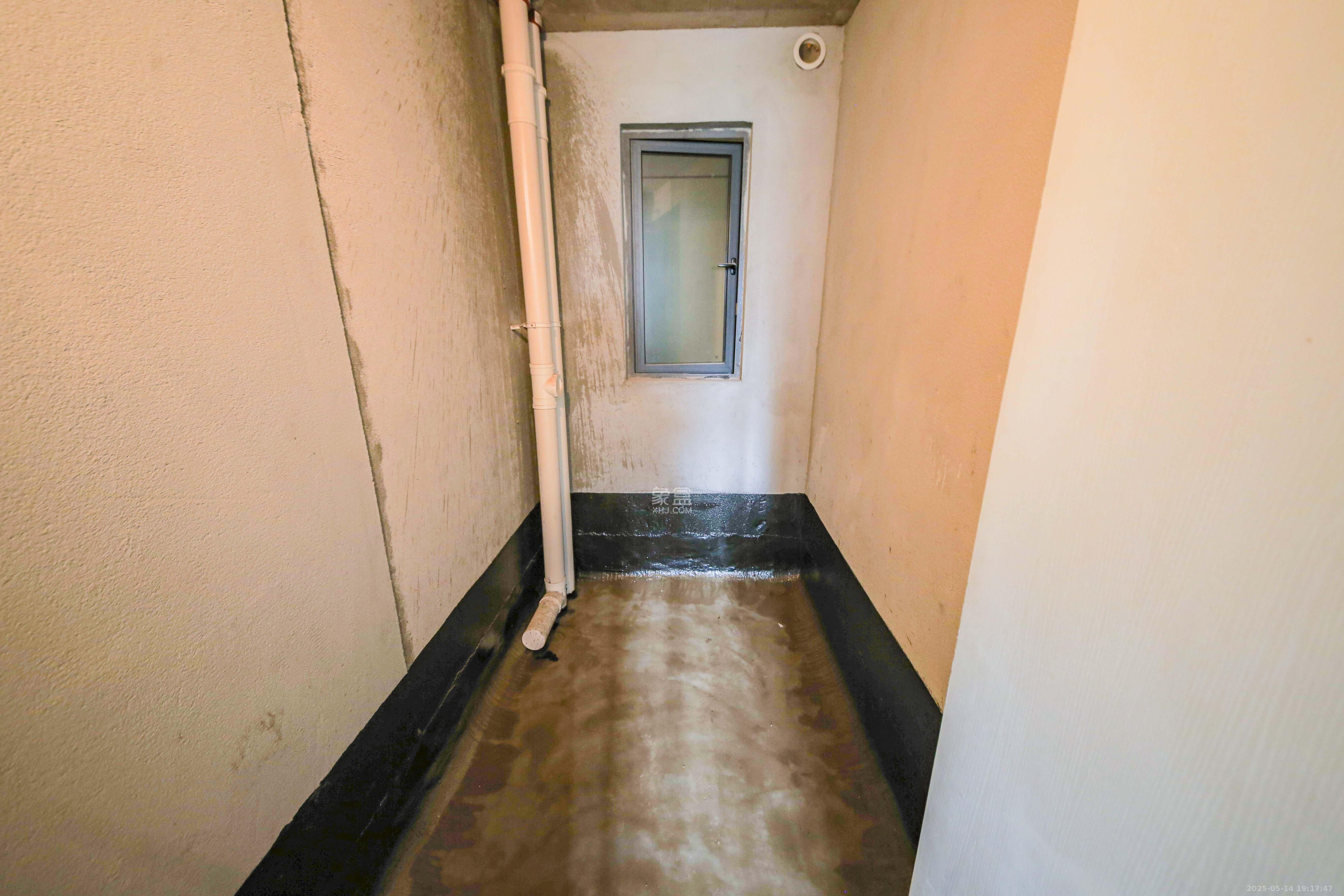 中建钰和城  3室2厅2卫   148.00万卫生间