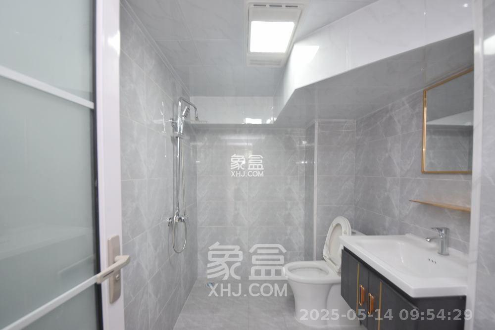 宏景名厦  3室2厅2卫   3000.00元/月室内图