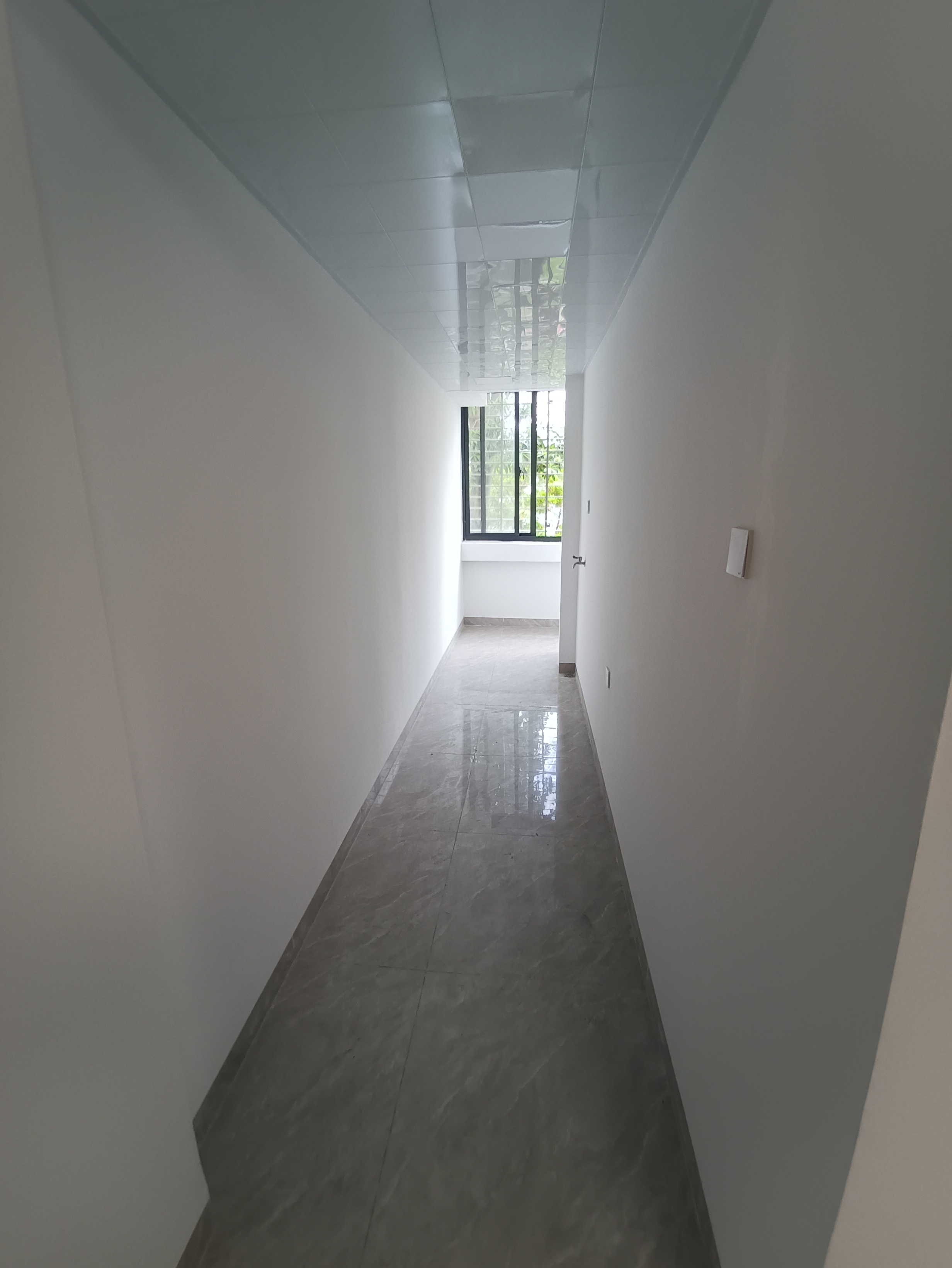 金竹园 5室2厅2卫 133.0万 金竹园 5室2厅2卫 133.0万客厅