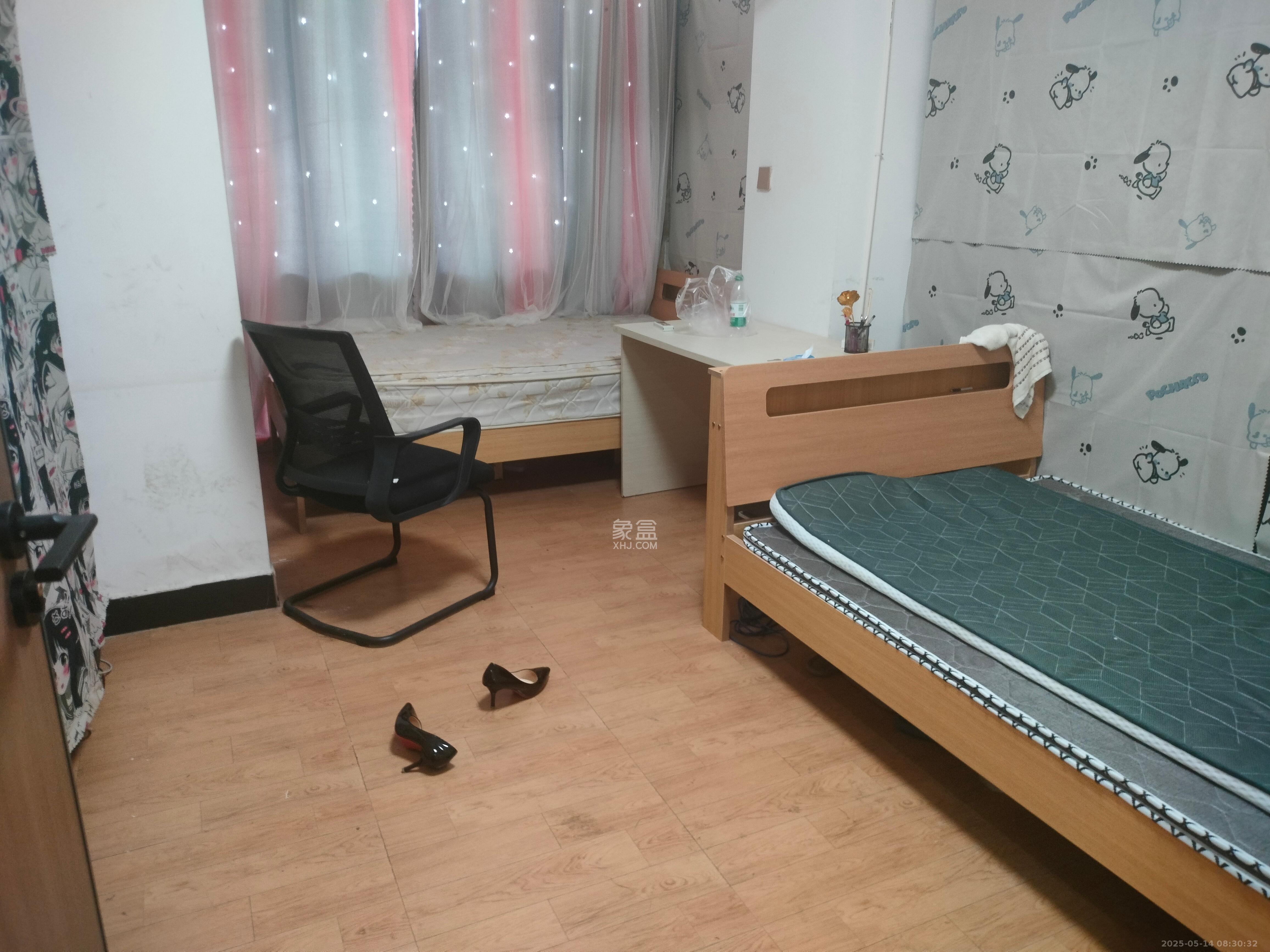 芙蓉蓉苑 3室2厅1卫 2500.0元/月 芙蓉蓉苑 3室2厅1卫 2500.0元/月室内图