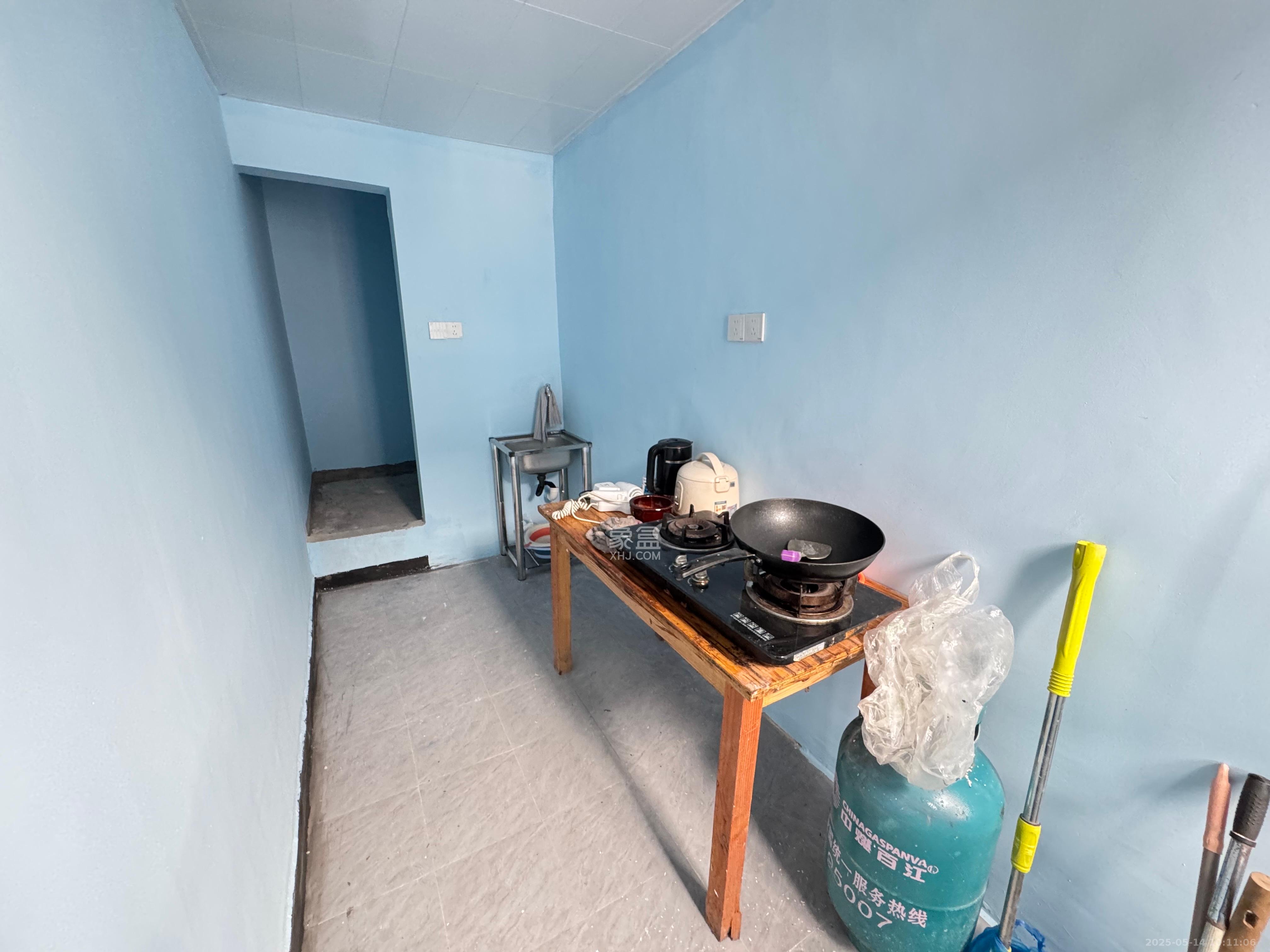 曙光小区 1室1厅1卫 1000.0元/月 曙光小区 1室1厅1卫 1000.0元/月室内图