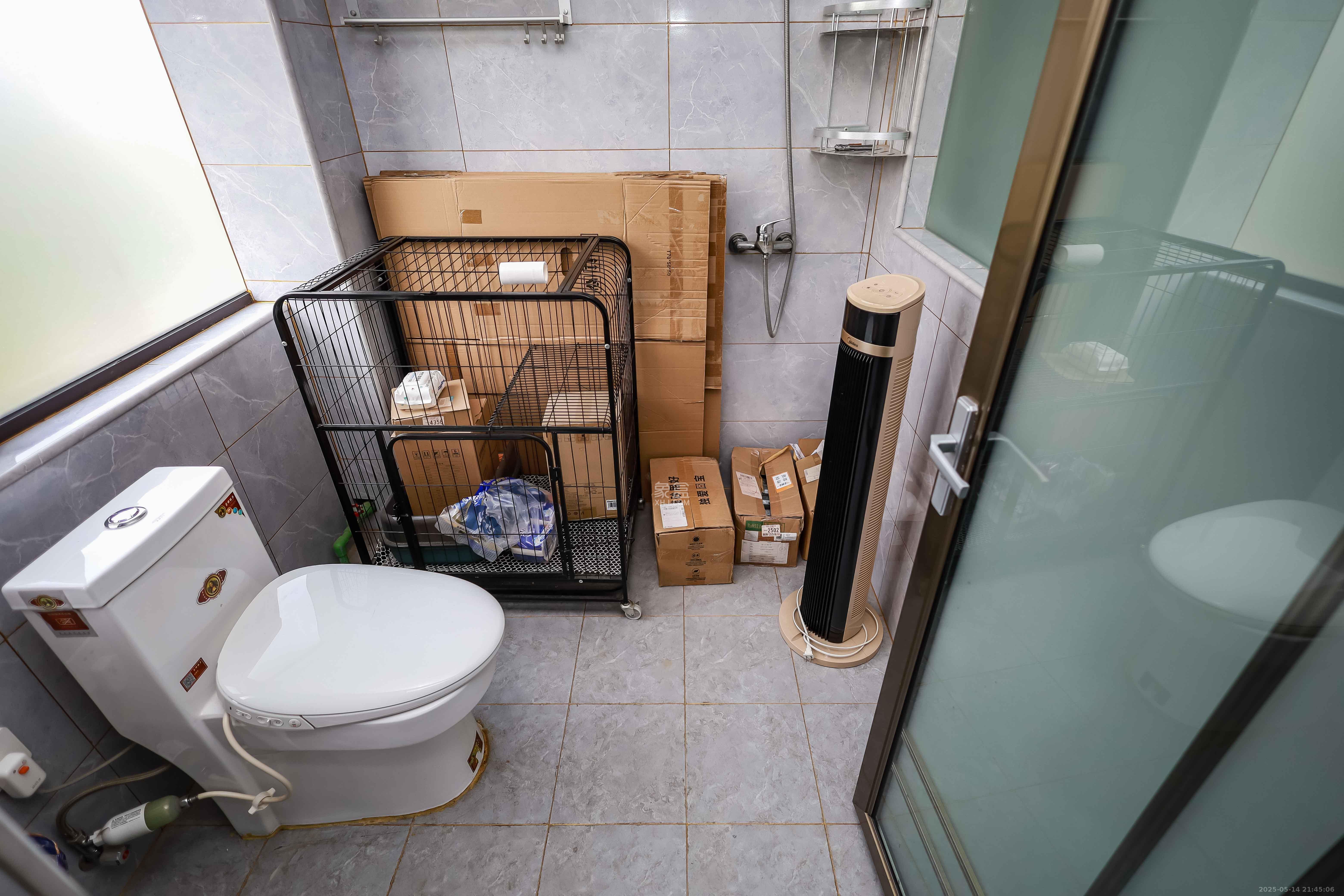 省少管所单位房 3室2厅2卫 73.8万 省少管所单位房 3室2厅2卫 73.8万卫生间