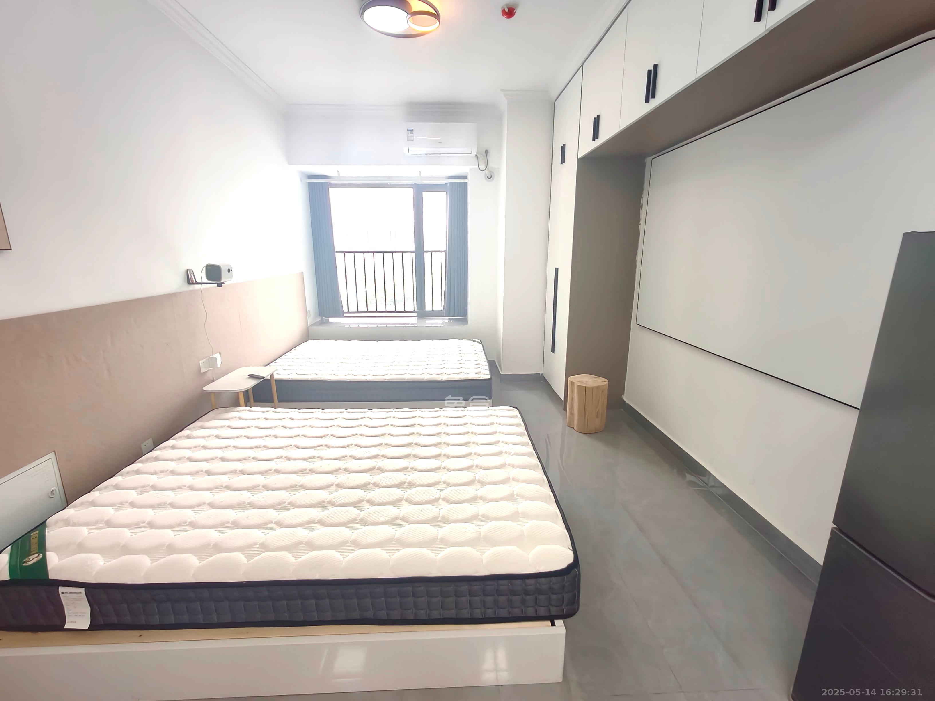 佳兆业云顶都汇 1室1厅1卫 1400.0元/月 佳兆业云顶都汇 1室1厅1卫 1400.0元/月室内图