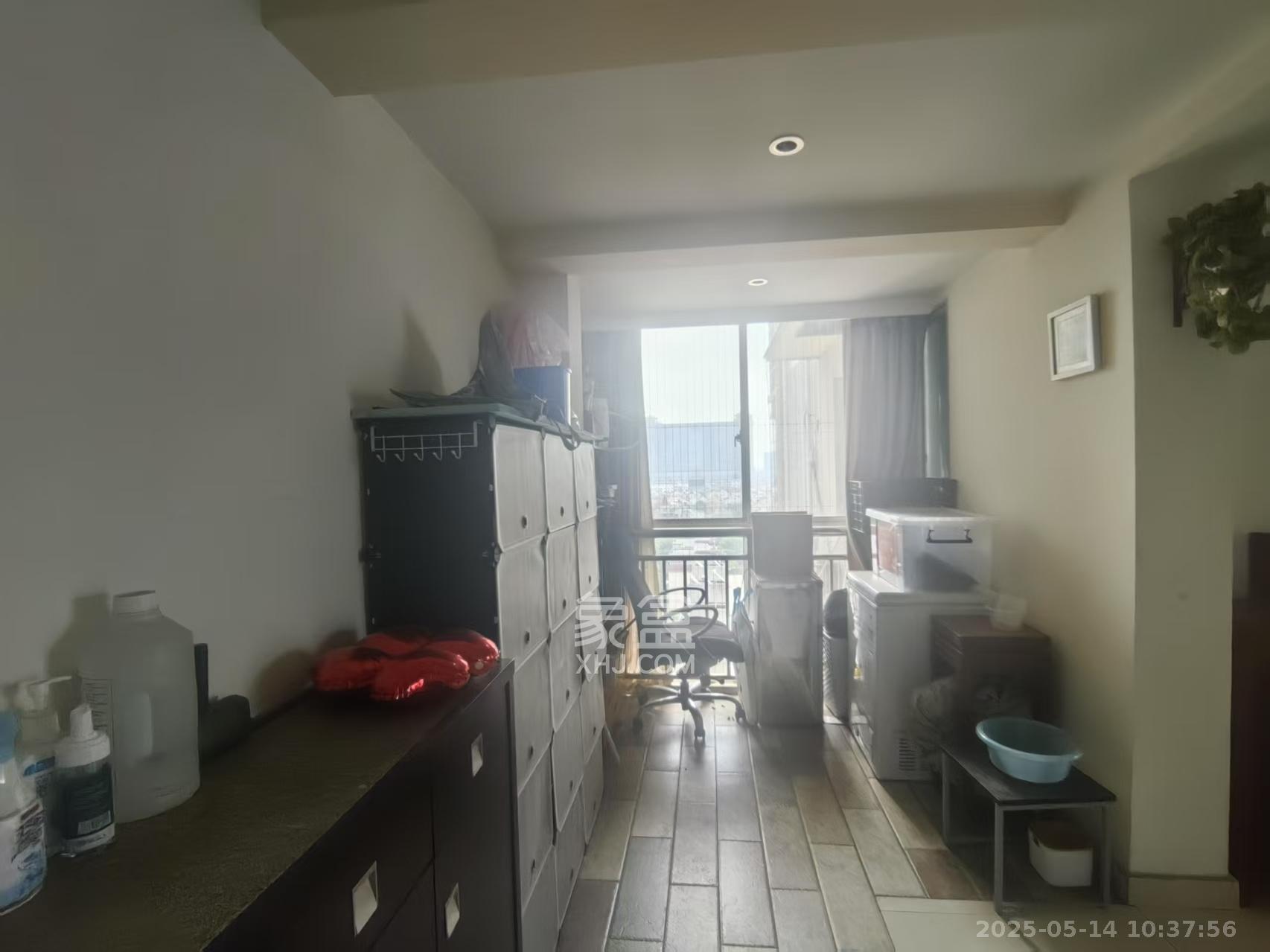 荷花园电信宿舍(天辰荷花苑) 3室2厅2卫 3600.0元/月 荷花园电信宿舍(天辰荷花苑) 3室2厅2卫 3600.0元/月室内图