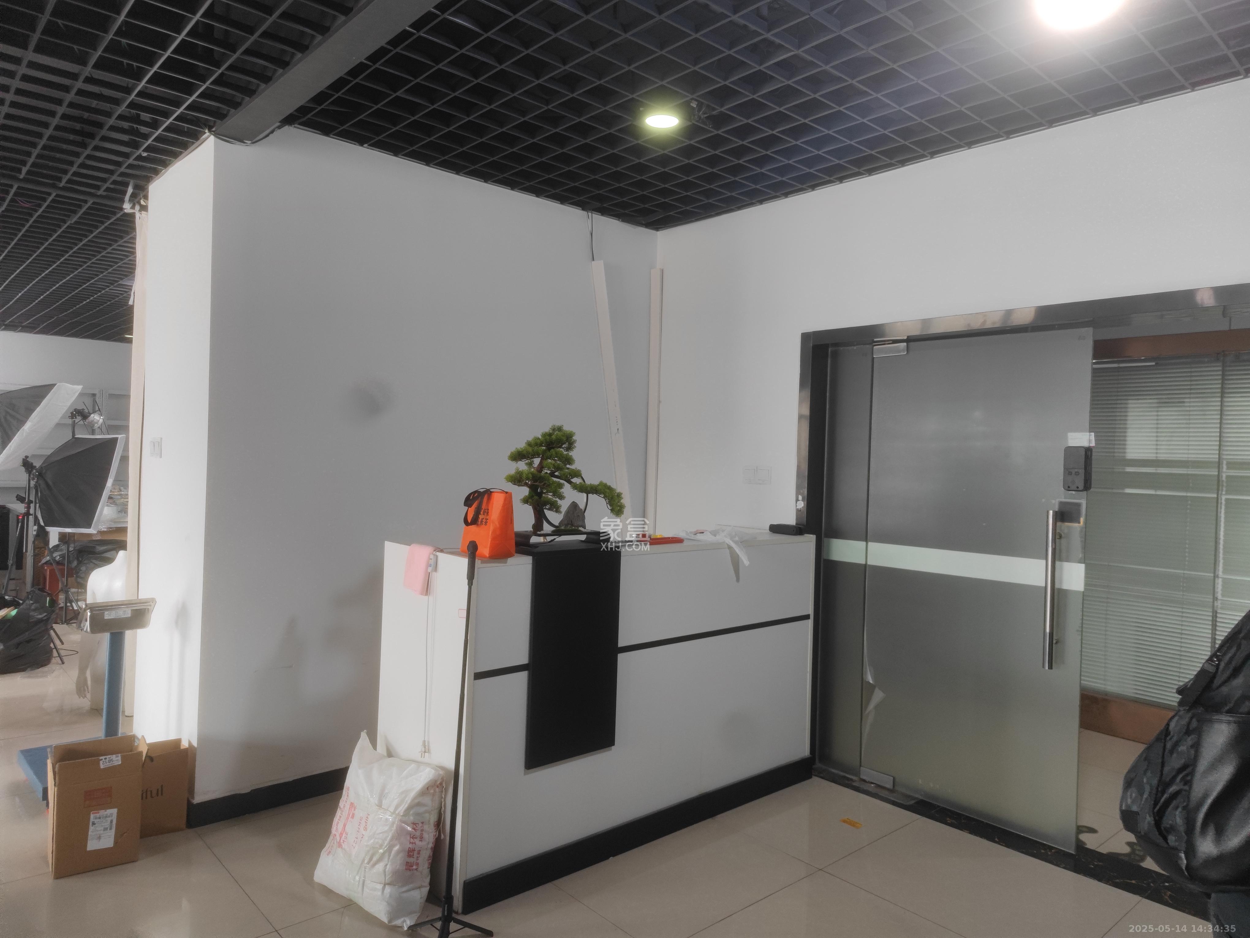 奥克斯缔壹城  1室0厅0卫    6000.0元/月 奥克斯缔壹城  1室0厅0卫    6000.0元/月室内图