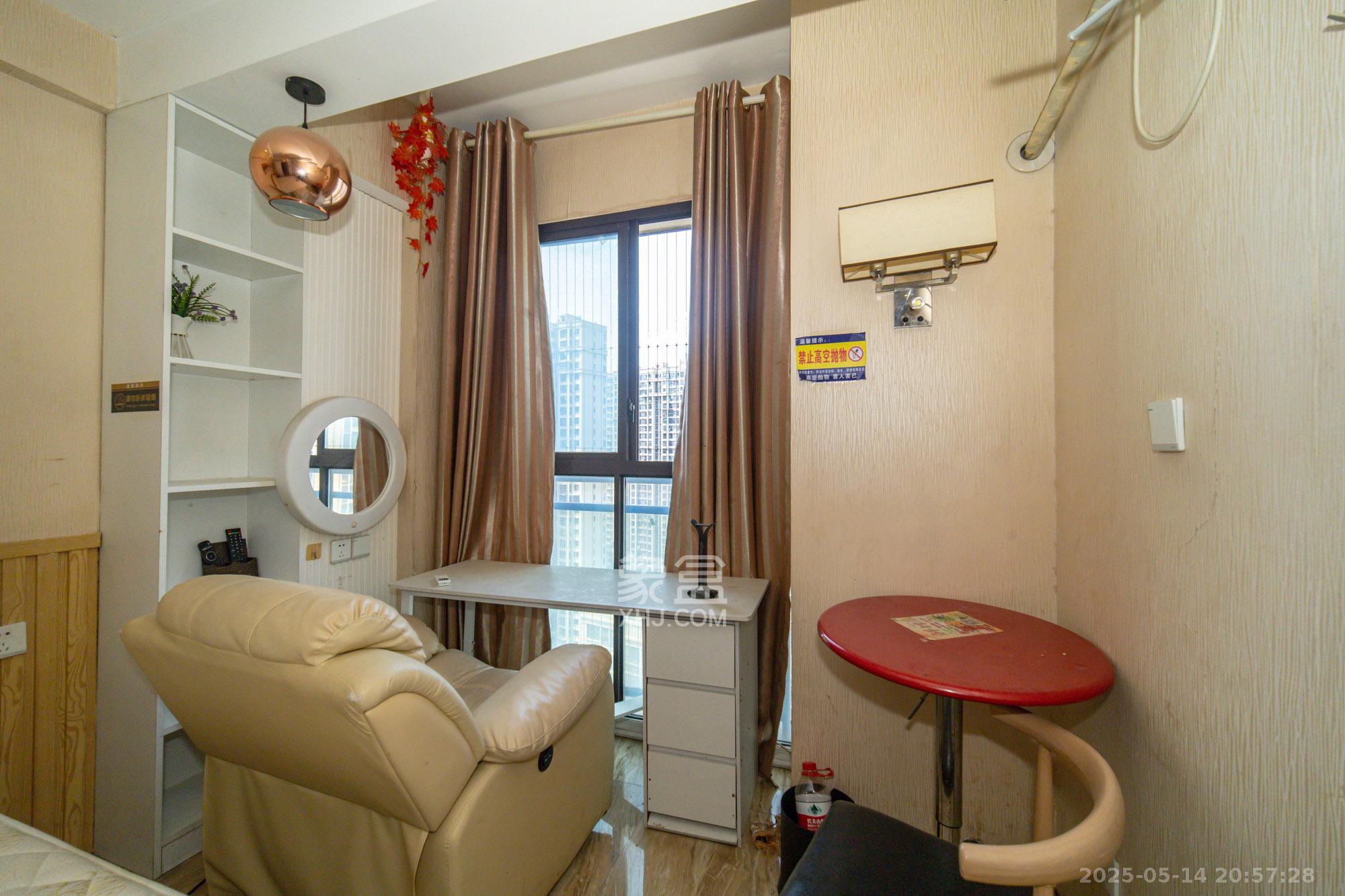 金科时代中心 1室0厅0卫 22.0万 金科时代中心 1室0厅0卫 22.0万阳台