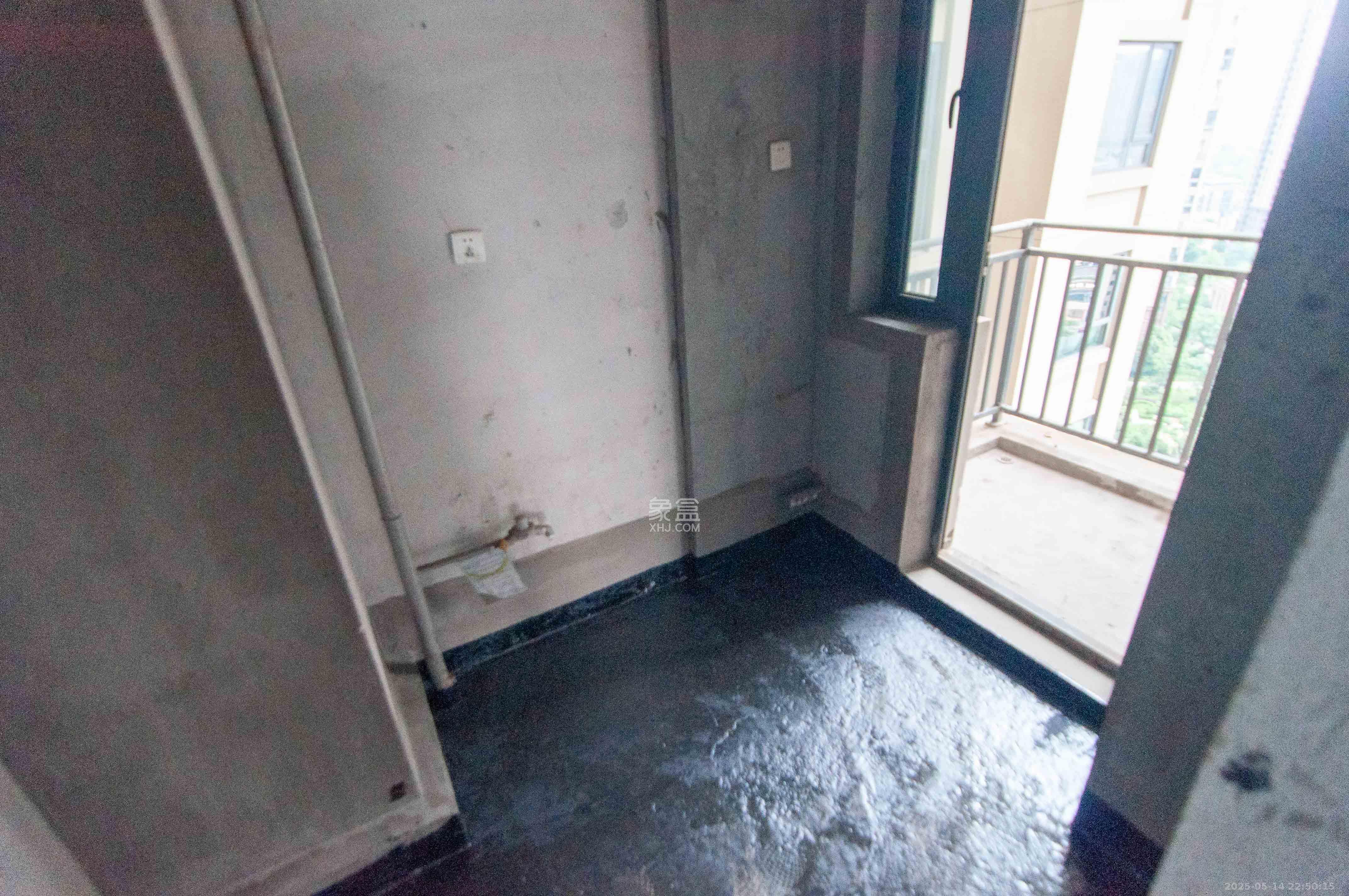 中建梅溪湖中心  3室2厅1卫   140.00万其他