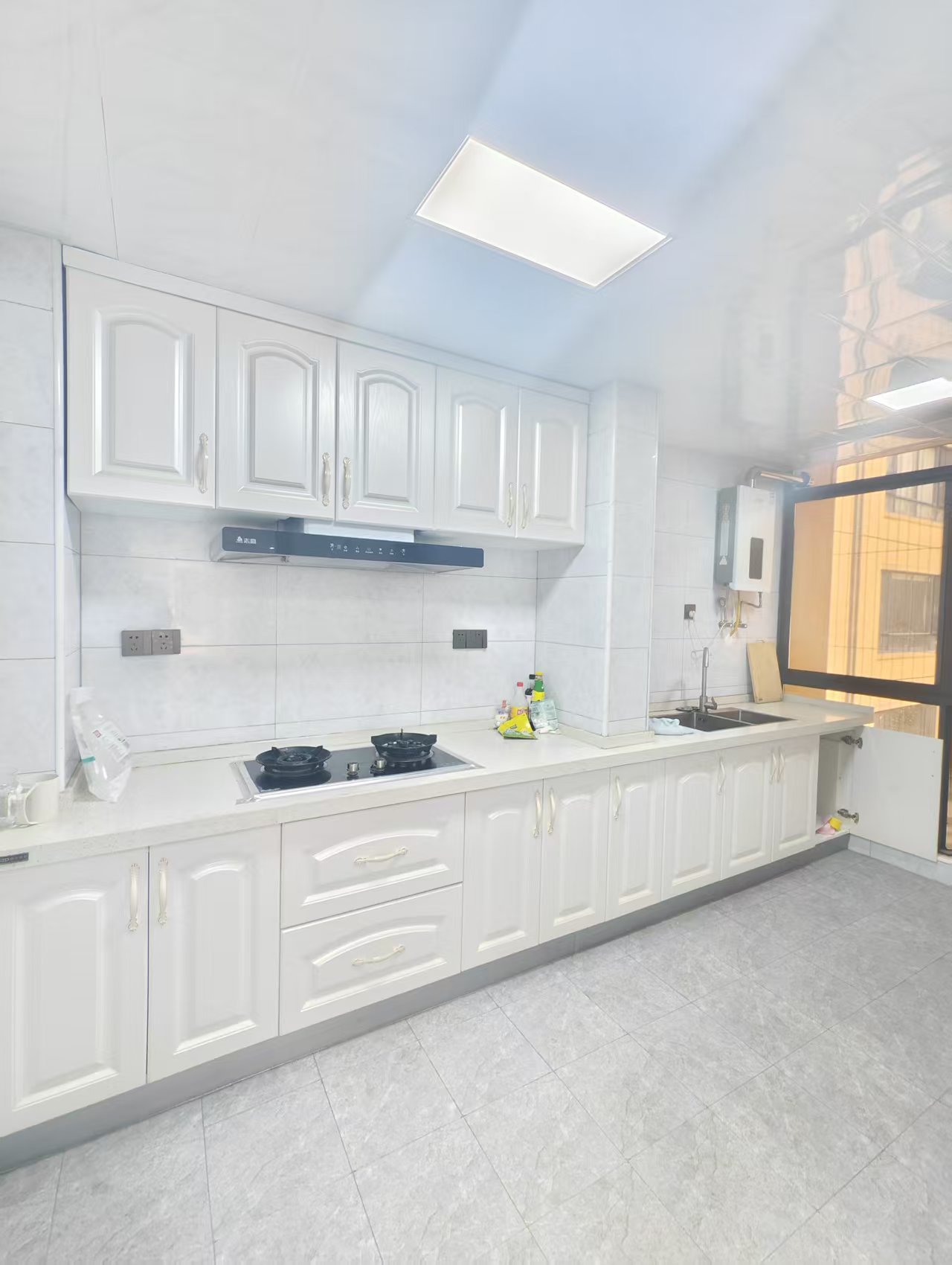 珠江帝景山庄 3室0厅0卫 1800.0元/月 珠江帝景山庄 3室0厅0卫 1800.0元/月室内图