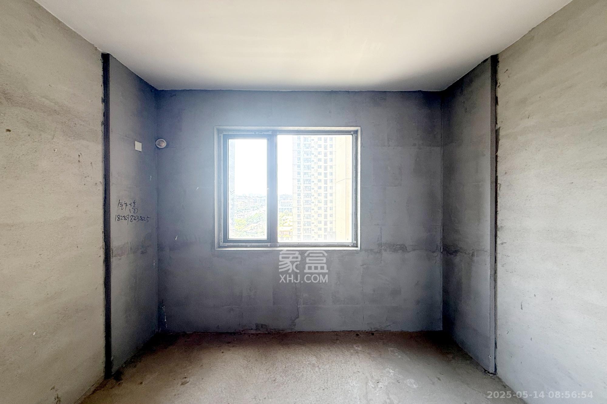 中粮鸿云 3室2厅2卫 62.6万 中粮鸿云 3室2厅2卫 62.6万卧室