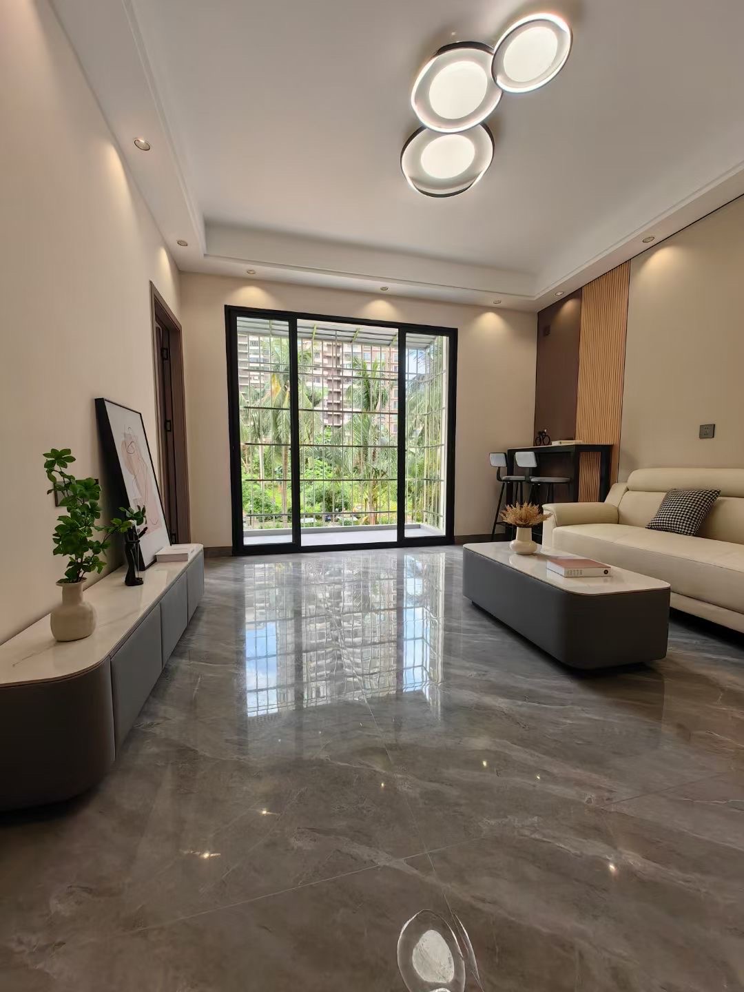 白沙门温泉度假村 2室2厅1卫 68.0万 白沙门温泉度假村 2室2厅1卫 68.0万客厅