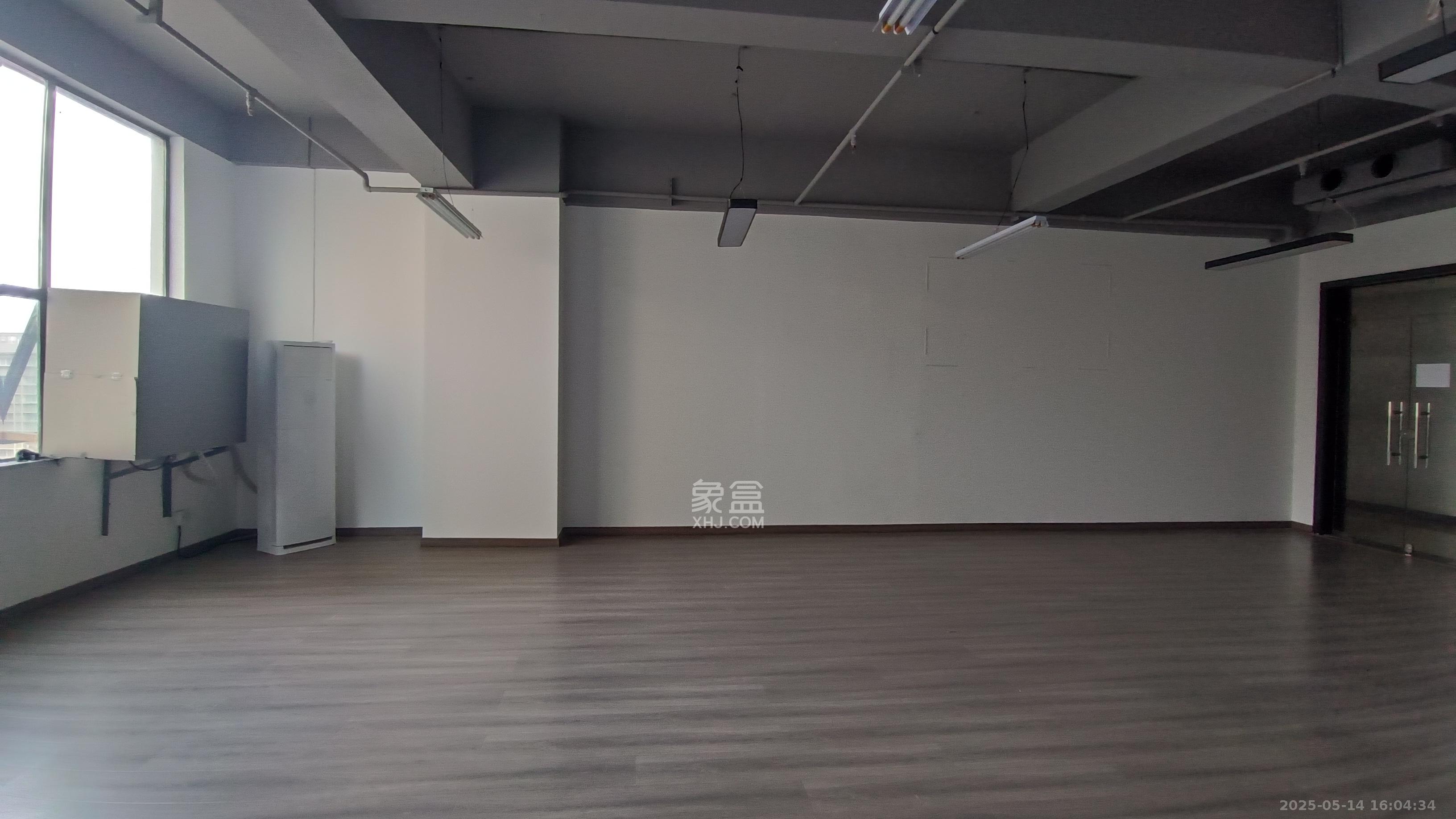 保利麓谷林语I区  1室1厅1卫    5000.0元/月室内图