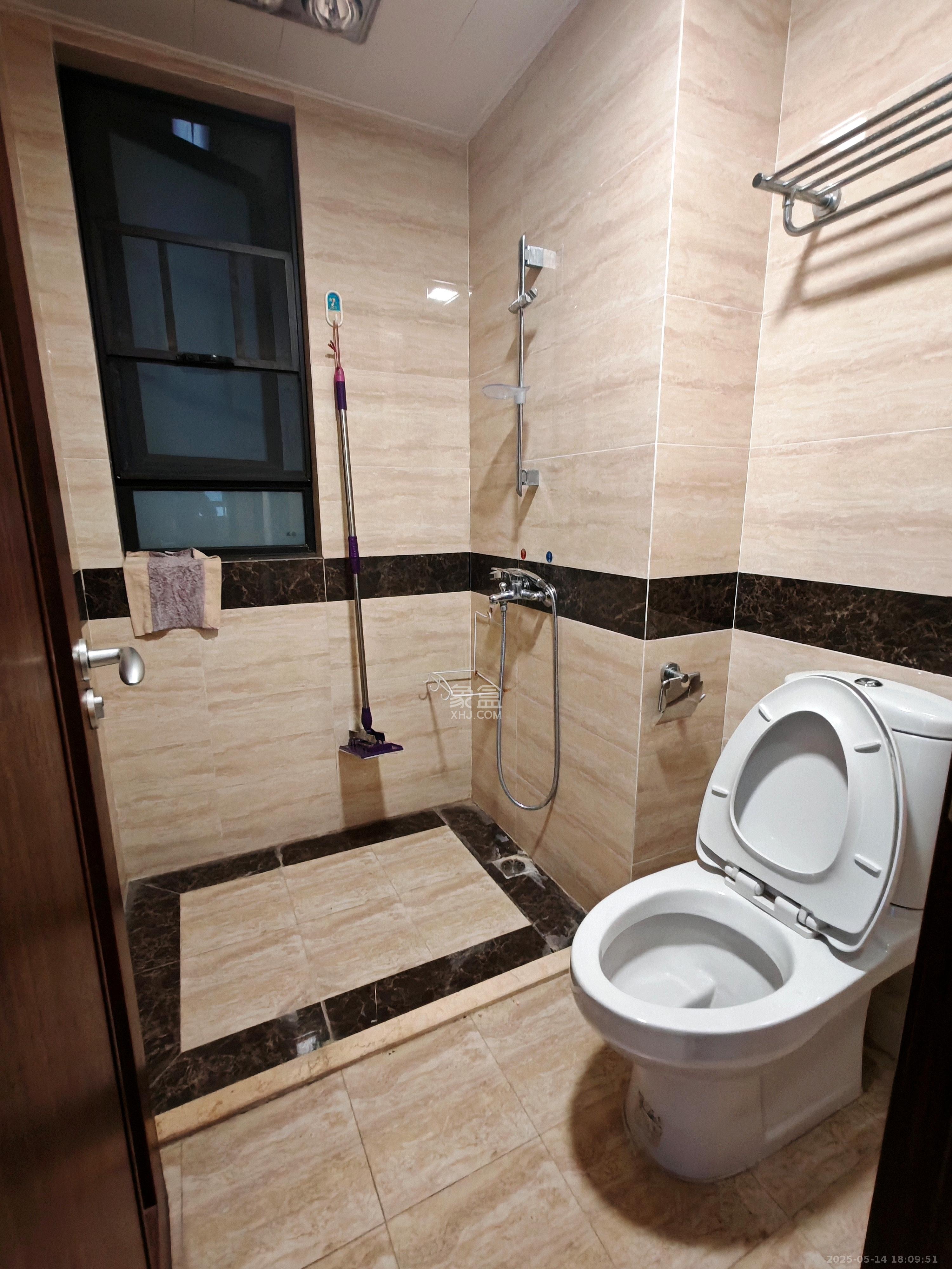 万科里金域国际  3室2厅2卫    3700.0元/月室内图