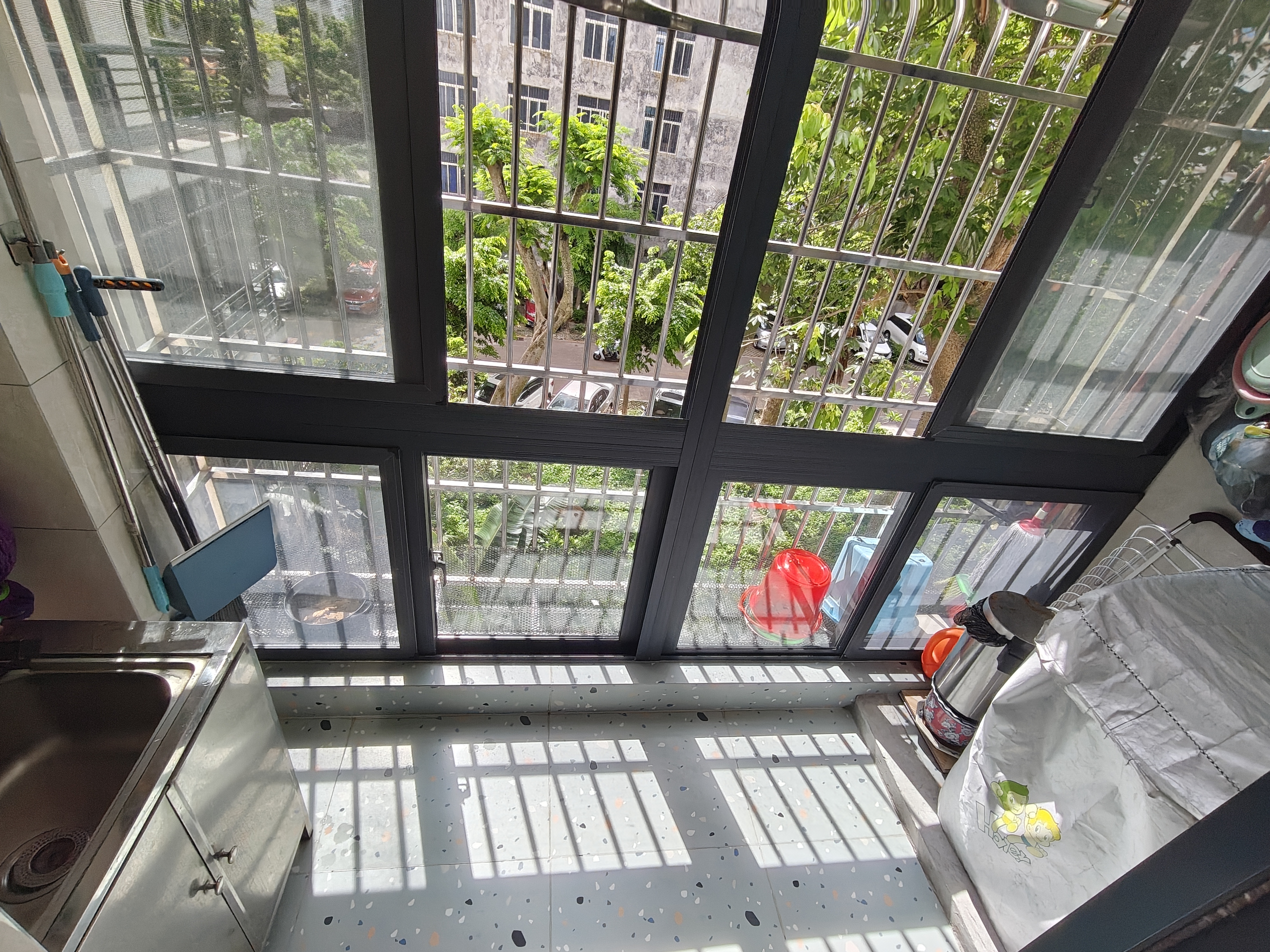 都市森林  3室2厅2卫    238.0万 都市森林  3室2厅2卫    238.0万客厅