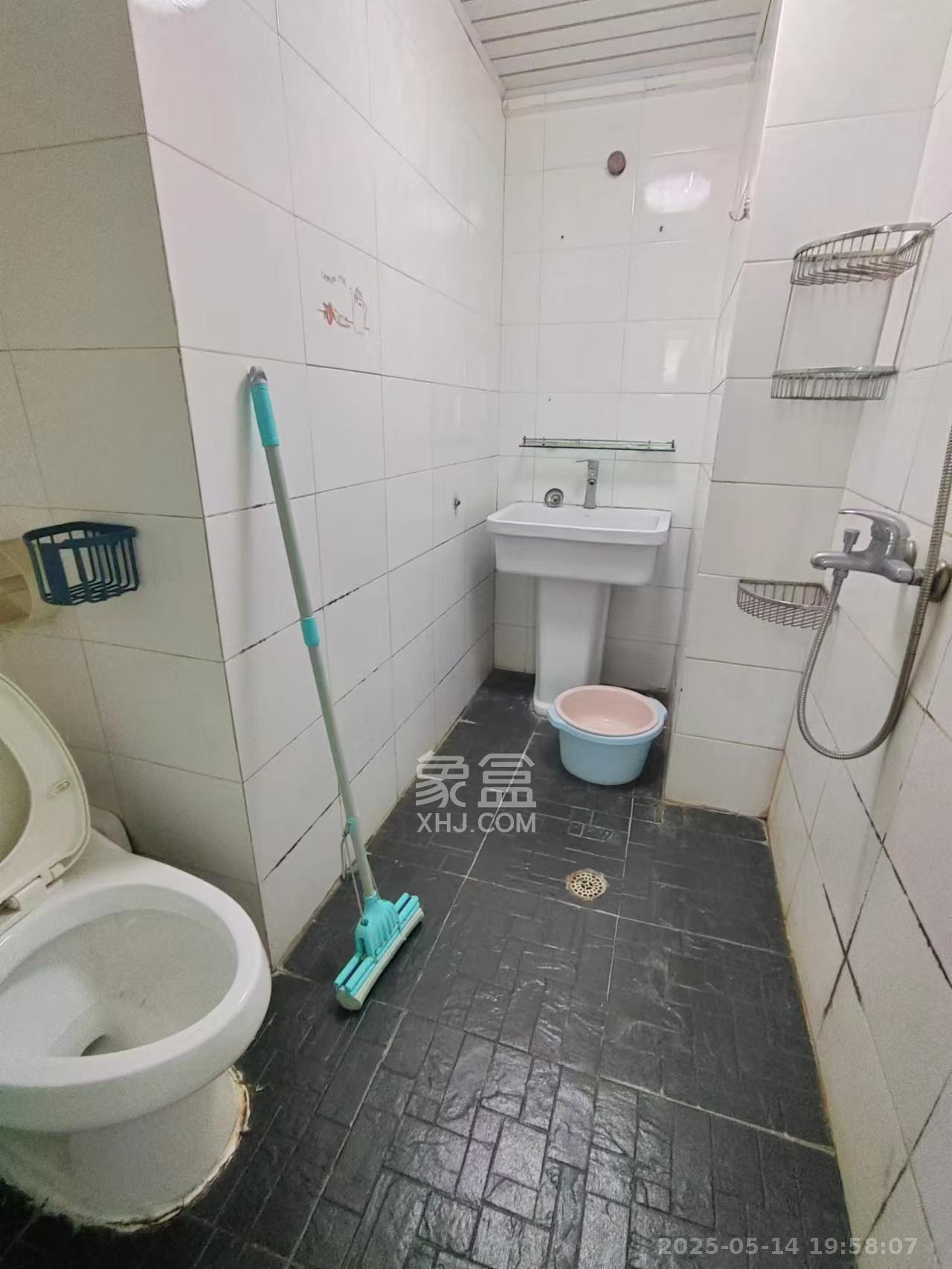 湘域中央 1室1厅1卫 2580.0元/月 湘域中央 1室1厅1卫 2580.0元/月室内图