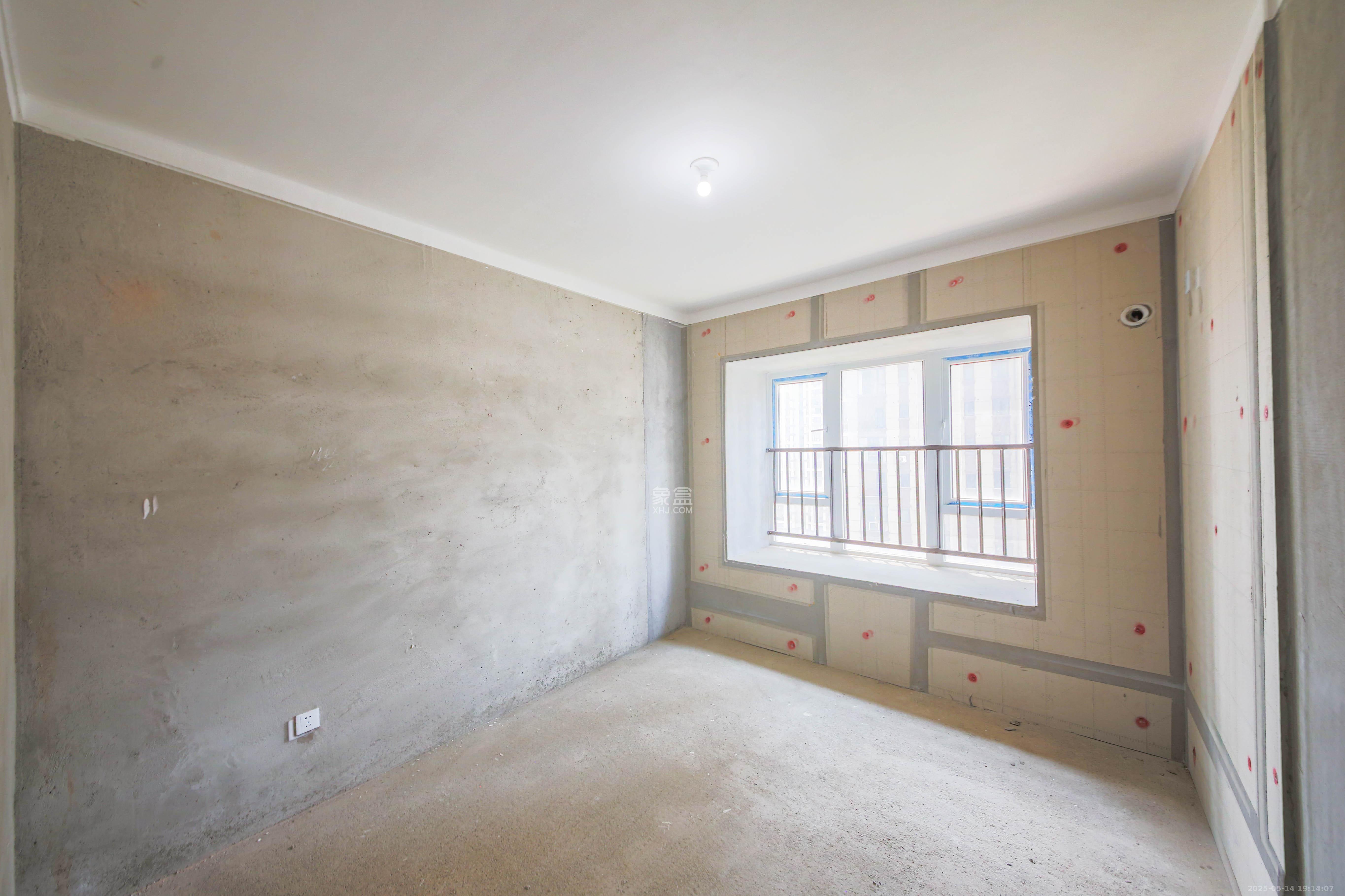 克拉美丽山庄(晟领国际) 3室2厅1卫 100.0万 克拉美丽山庄(晟领国际) 3室2厅1卫 100.0万卧室