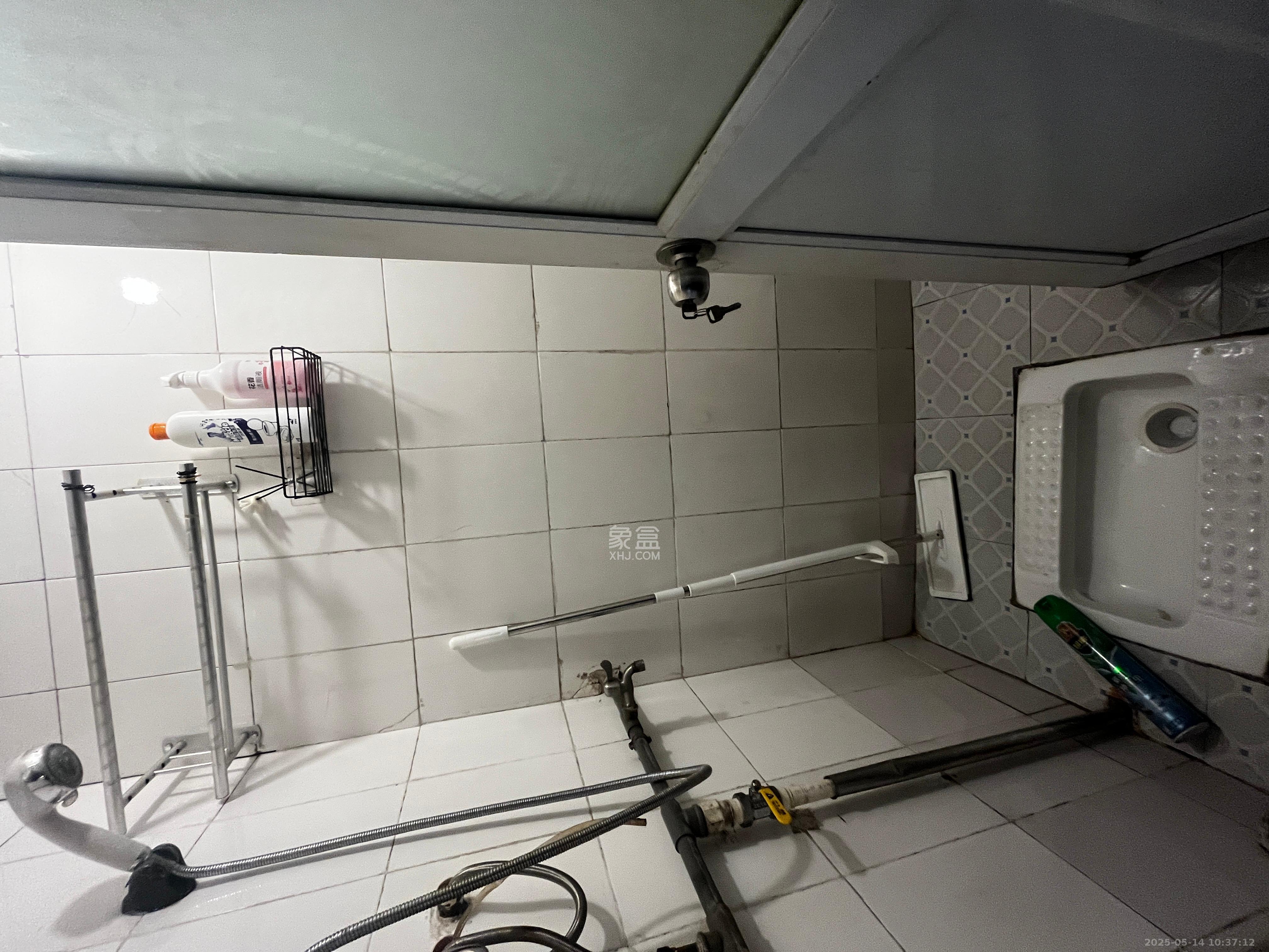 火炬村 1室1厅1卫 750.0元/月 火炬村 1室1厅1卫 750.0元/月室内图