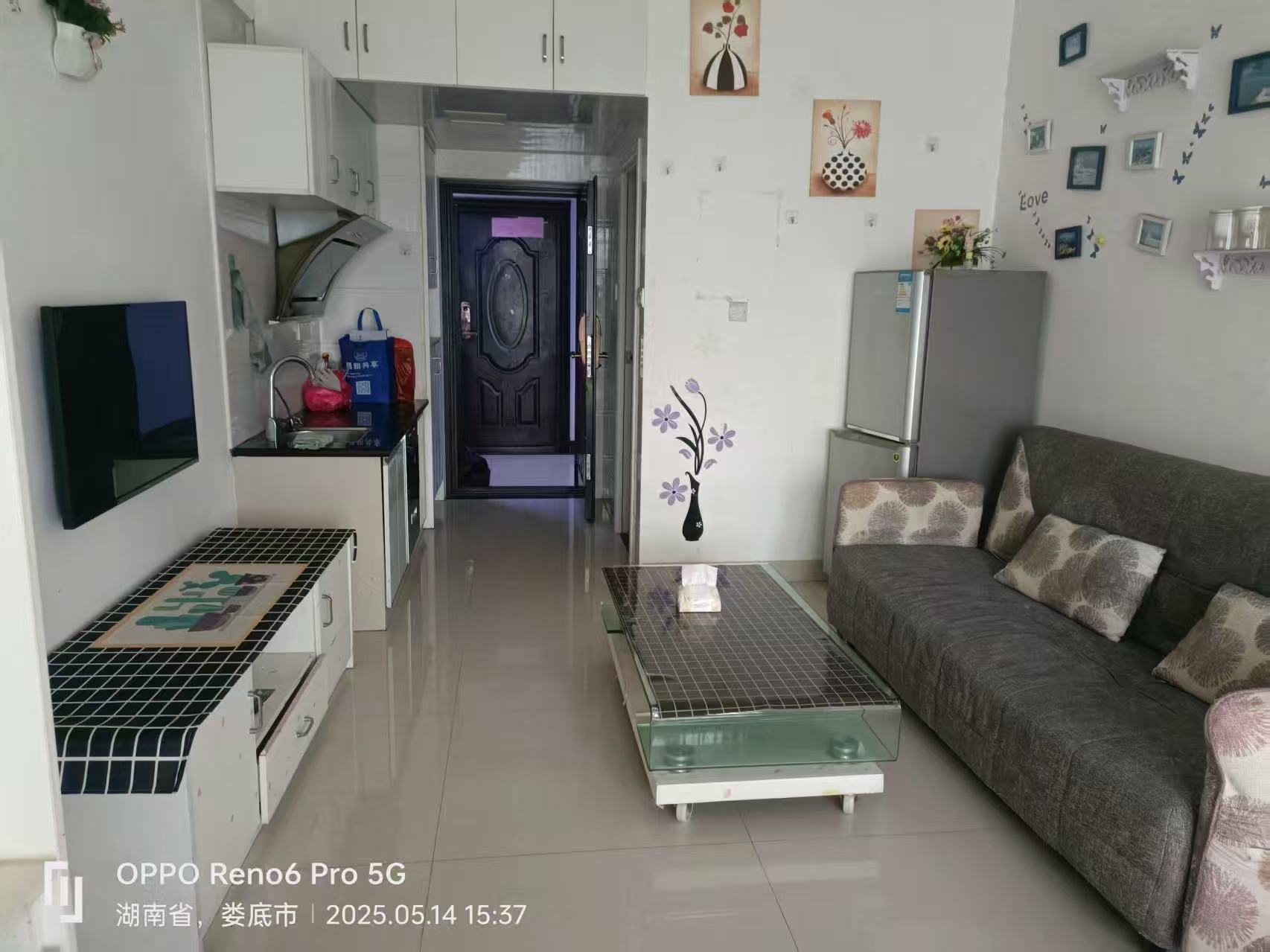 五洲富隆中心 1室1厅1卫 900.0元/月 五洲富隆中心 1室1厅1卫 900.0元/月室内图