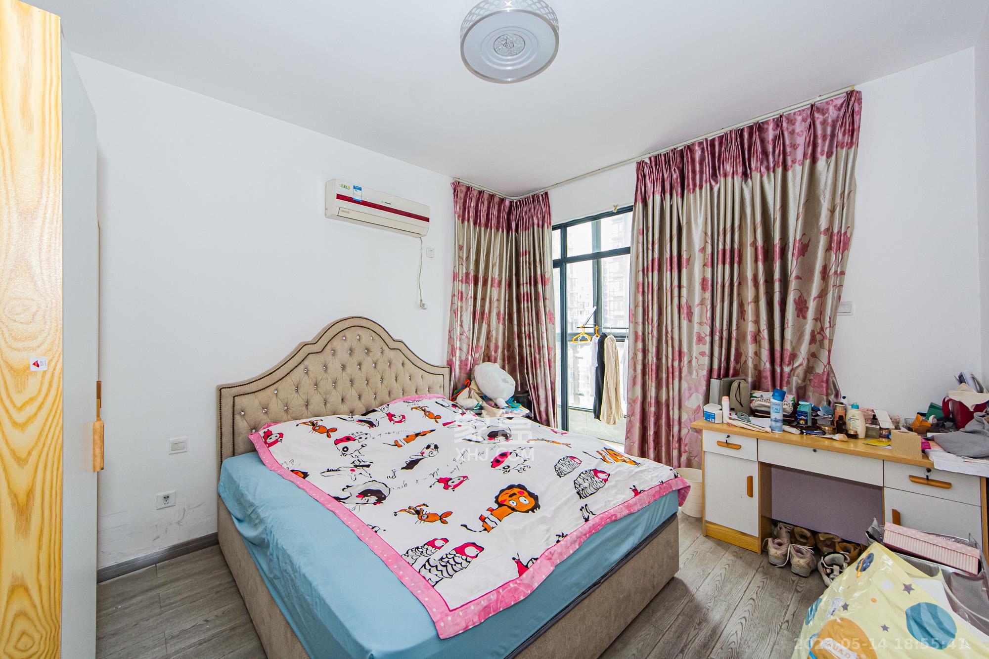 湘江世纪城星江苑 3室2厅2卫 132.0万 湘江世纪城星江苑 3室2厅2卫 132.0万卧室