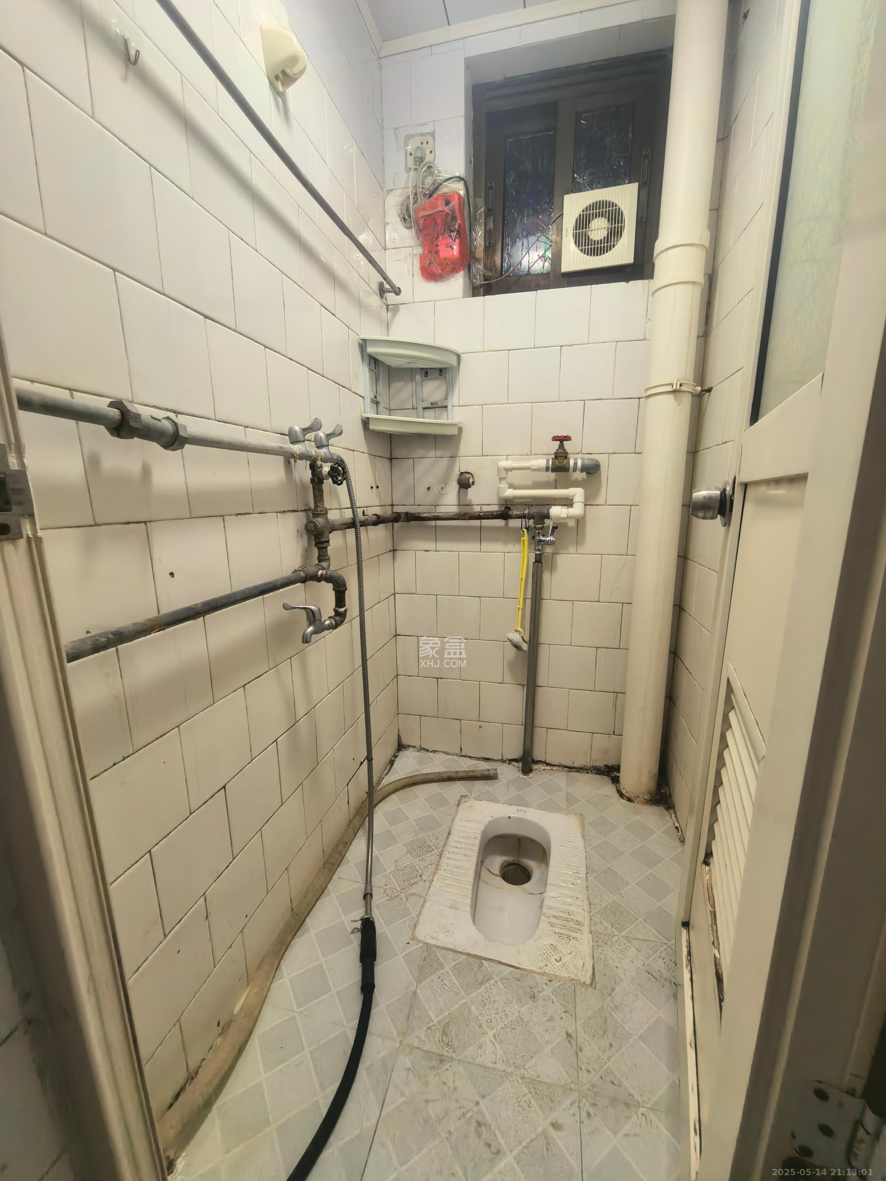 湘农桥社区 2室1厅1卫 2000.0元/月 湘农桥社区 2室1厅1卫 2000.0元/月室内图