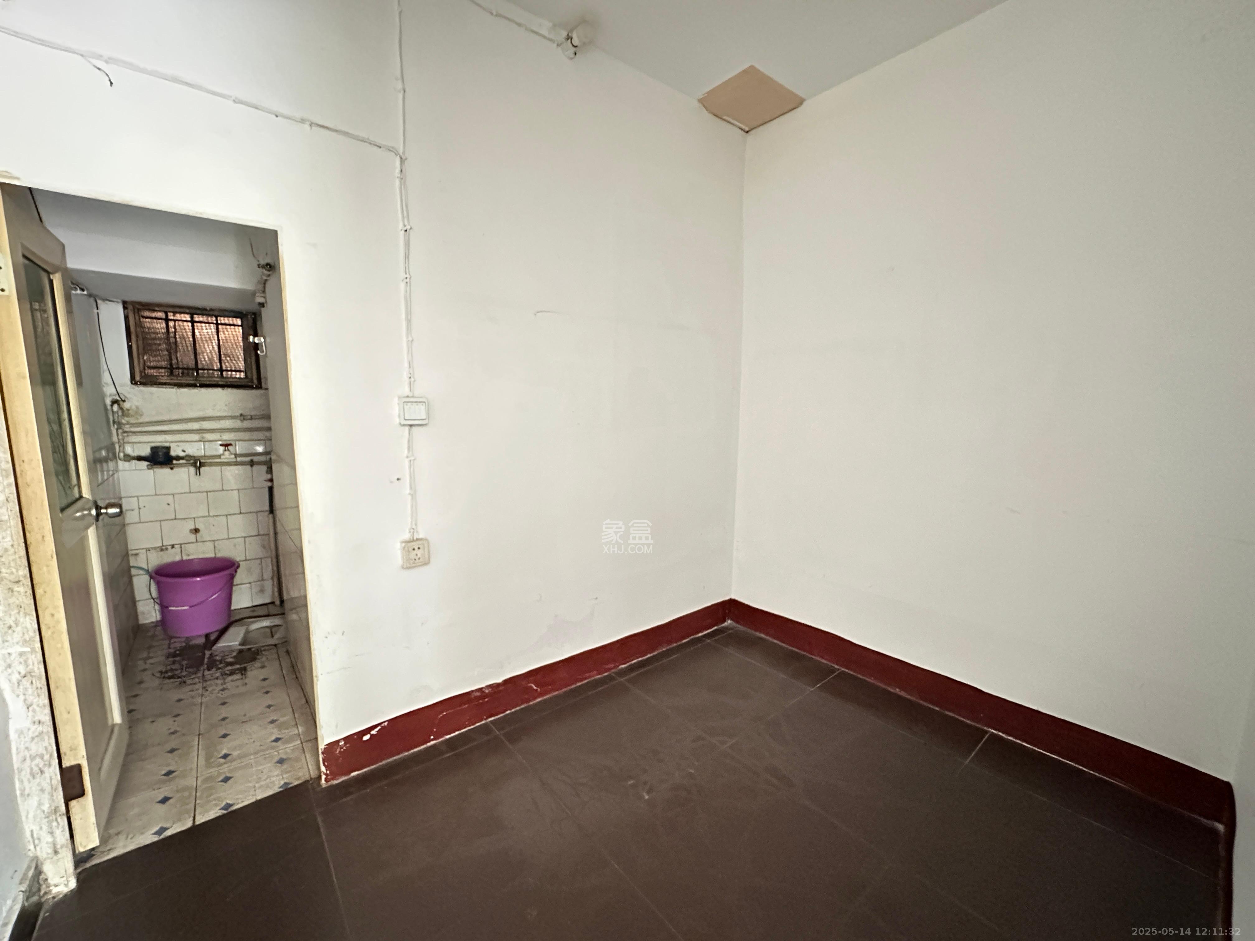 星沙六区 1室1厅1卫 1400.0元/月 星沙六区 1室1厅1卫 1400.0元/月室内图