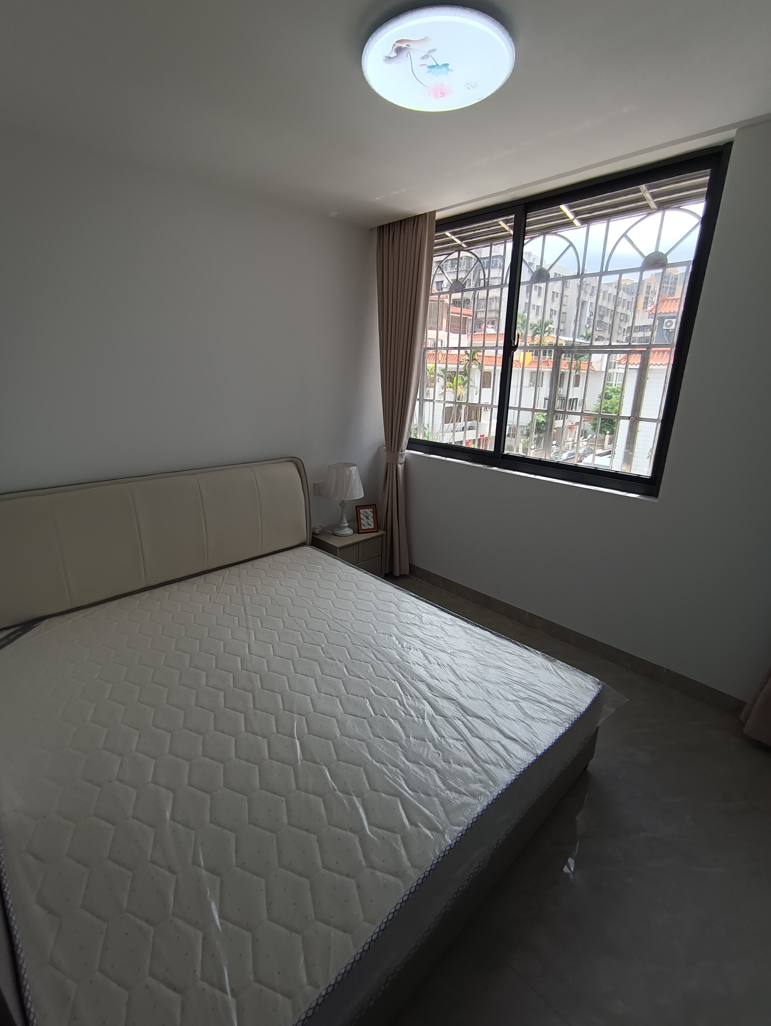 金竹园 5室2厅2卫 133.0万 金竹园 5室2厅2卫 133.0万客厅