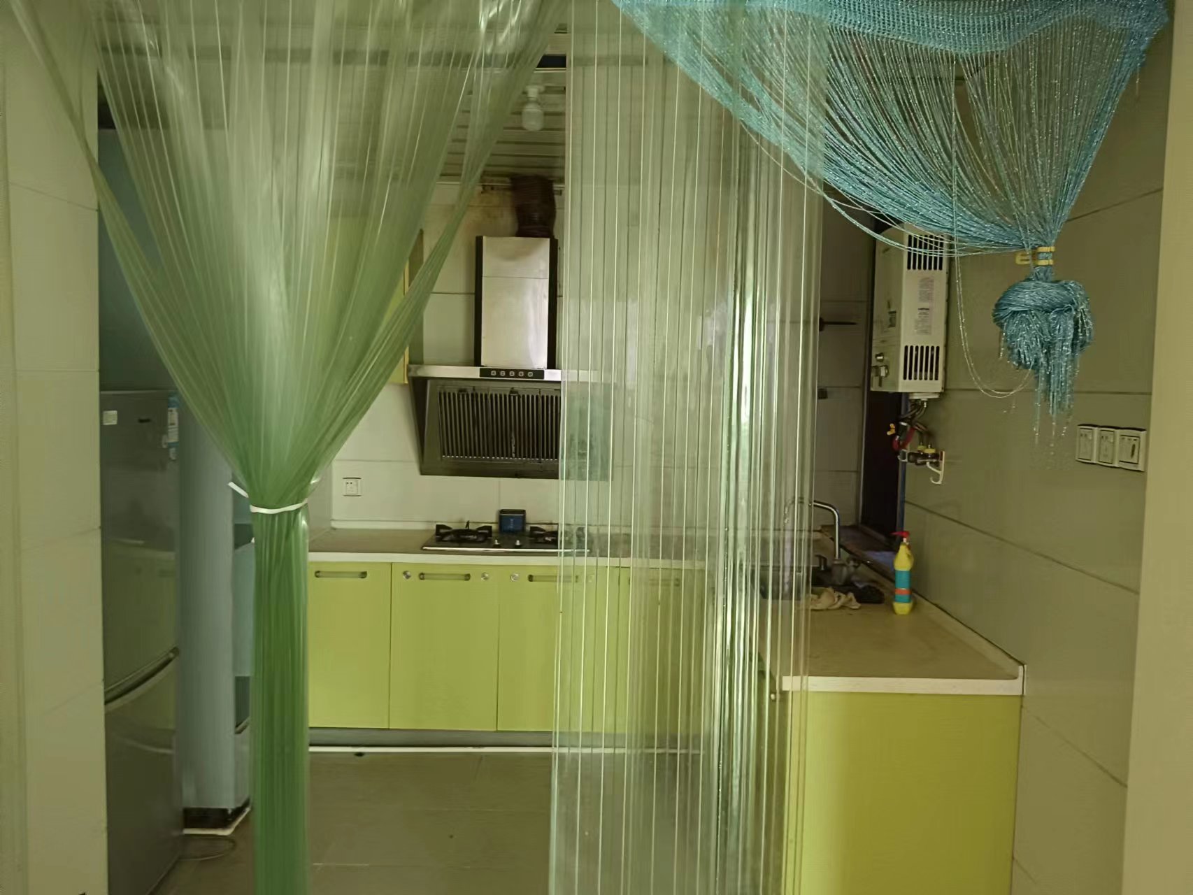 城中城 3室2厅1卫 2400.0元/月 城中城 3室2厅1卫 2400.0元/月室内图