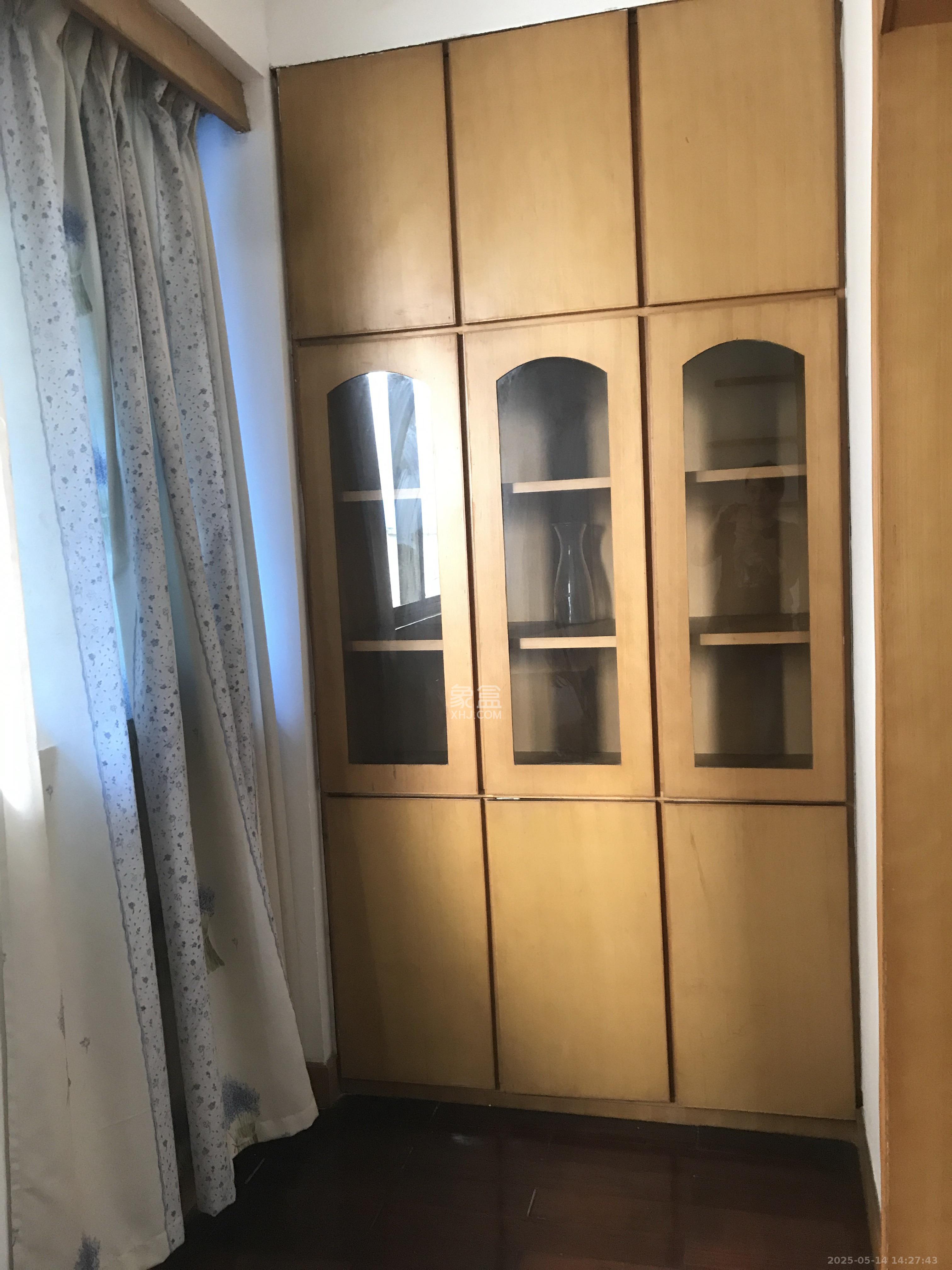 南方宿舍  2室1厅1卫   1400.00元/月室内图