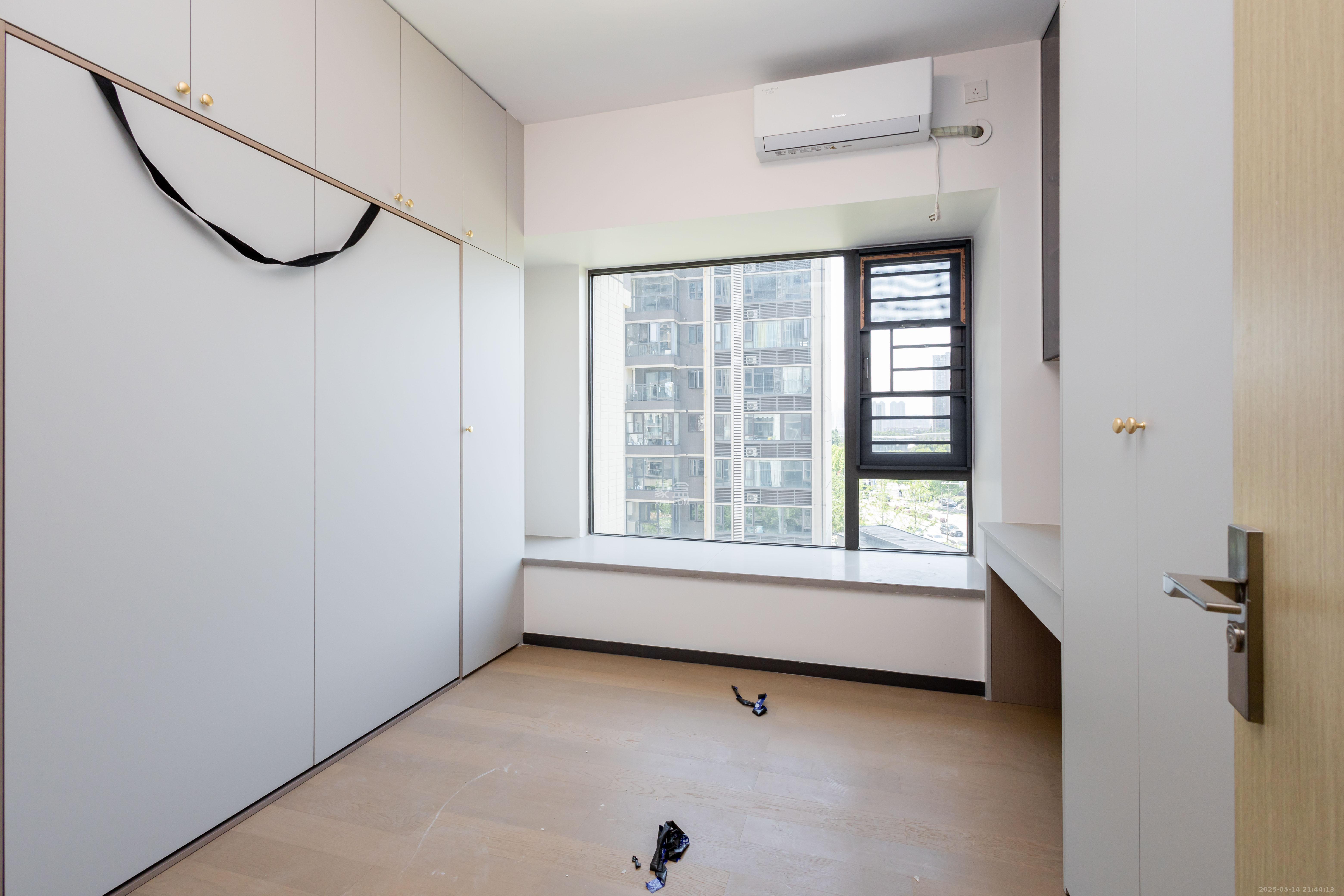 时代印记(长沙时代印记花园)  4室2厅2卫    260.0万 时代印记(长沙时代印记花园)  4室2厅2卫    260.0万卧室