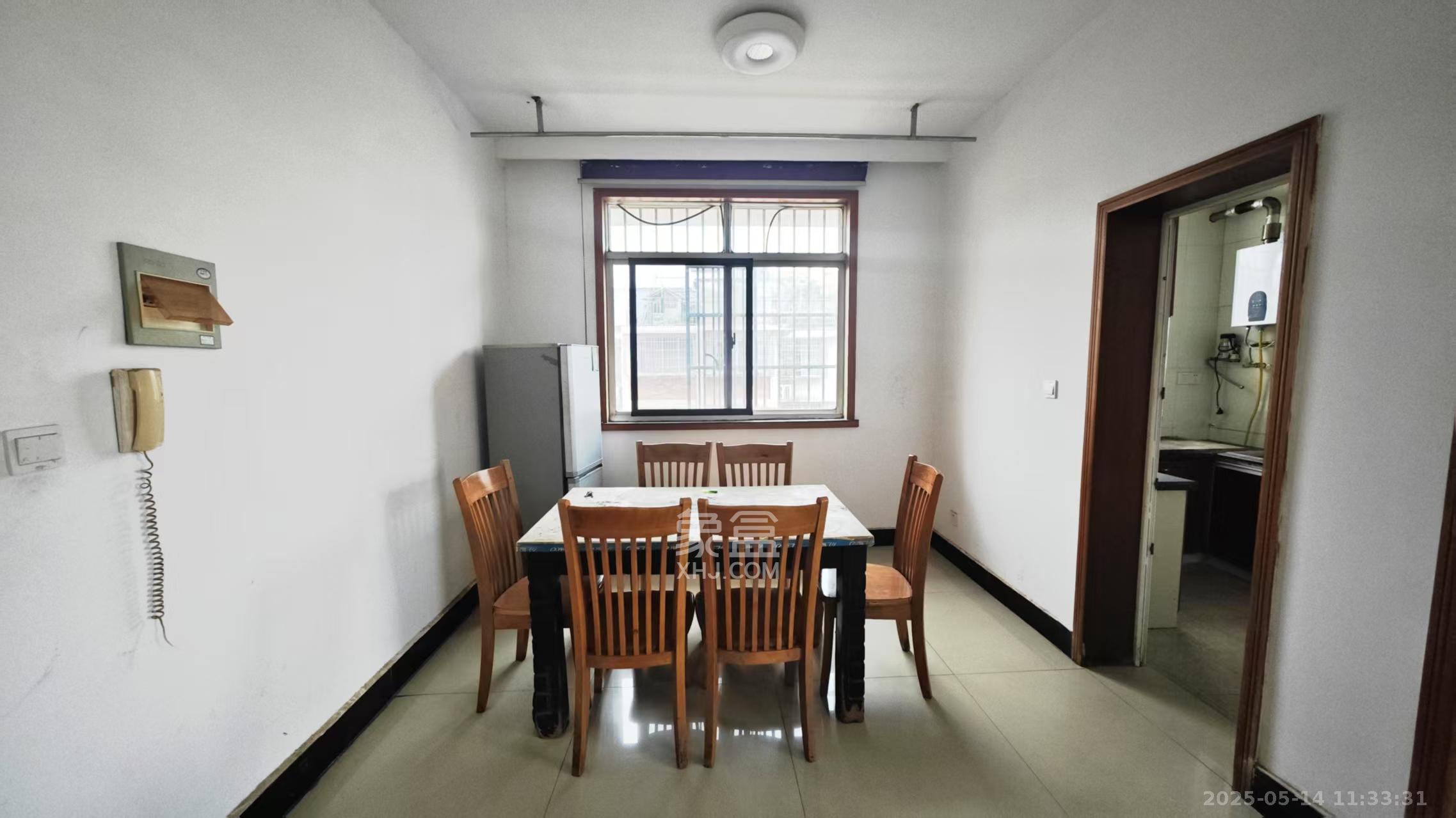 月湖安置小区（马栏山小区）  3室2厅2卫   1600.00元/月室内图