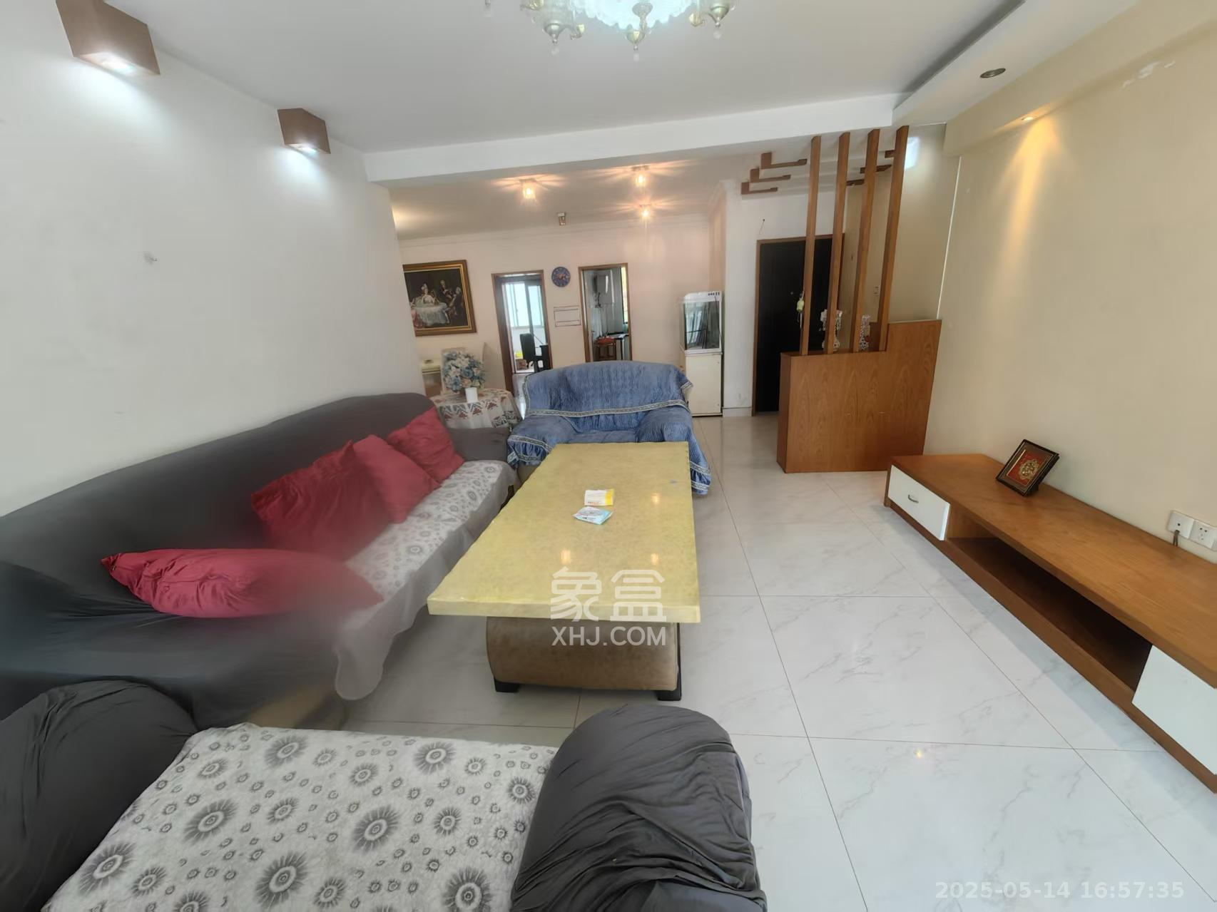 金帆江滨玫瑰园 4室2厅2卫 2900.0元/月 金帆江滨玫瑰园 4室2厅2卫 2900.0元/月室内图