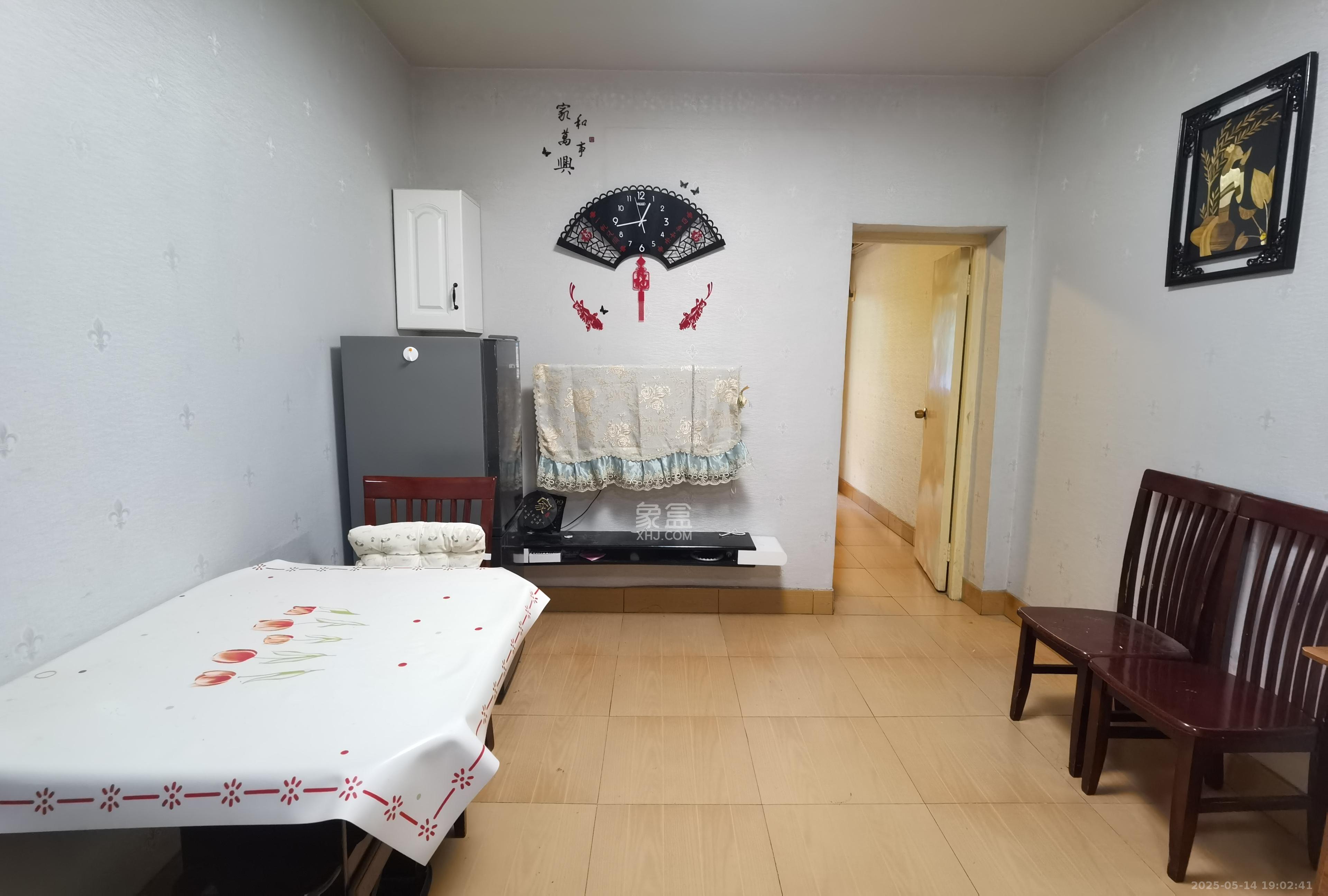 中南大学湘雅附一北院  1室1厅1卫    1600.0元/月室内图