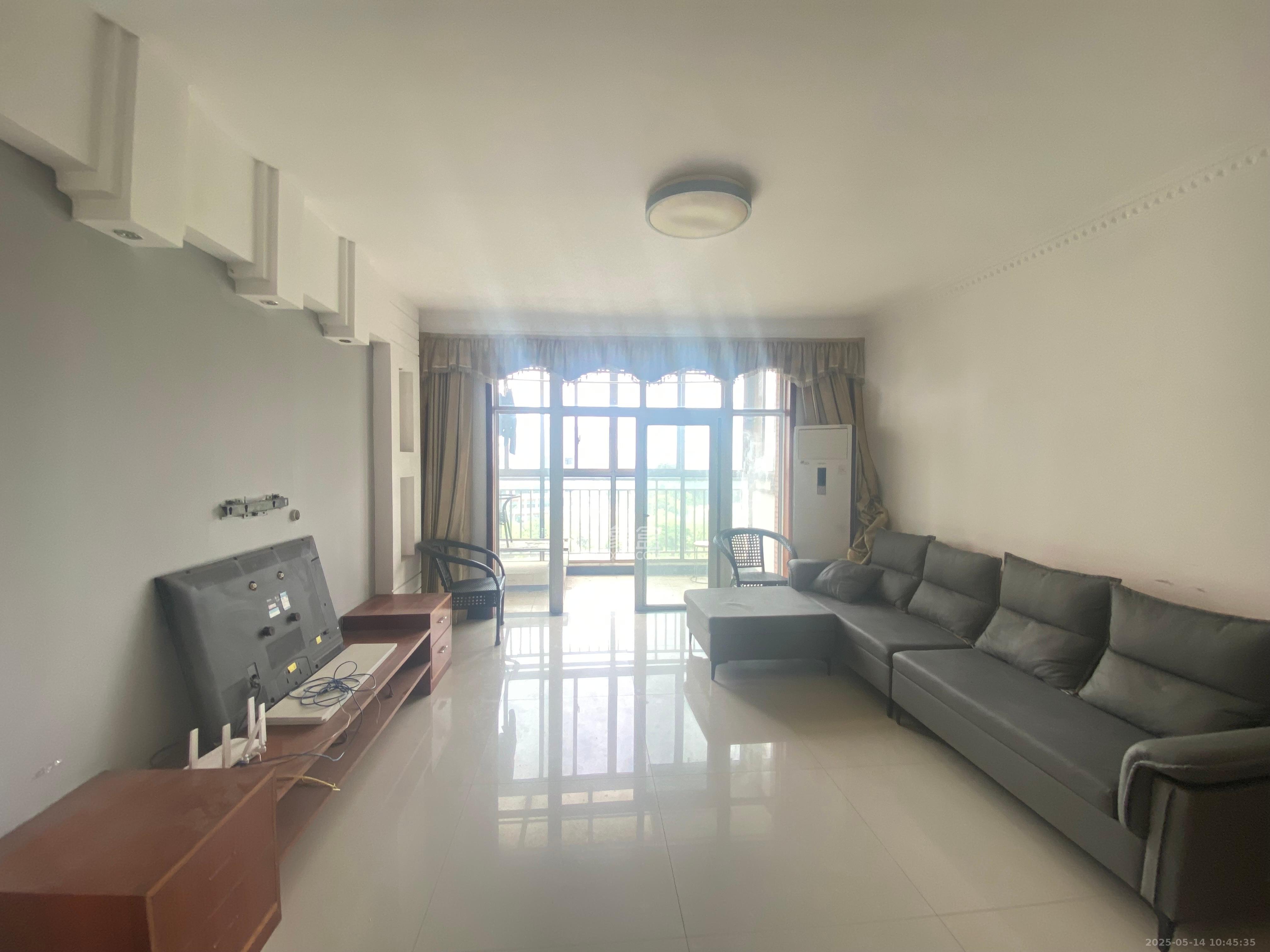 山语城一期 3室2厅2卫 1800.0元/月 山语城一期 3室2厅2卫 1800.0元/月室内图