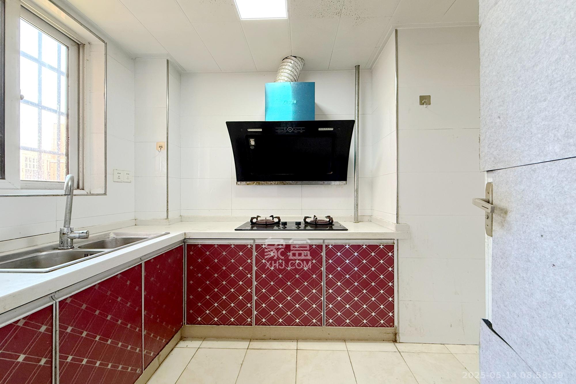 新城国际花都 3室2厅1卫 53.0万 新城国际花都 3室2厅1卫 53.0万厨房