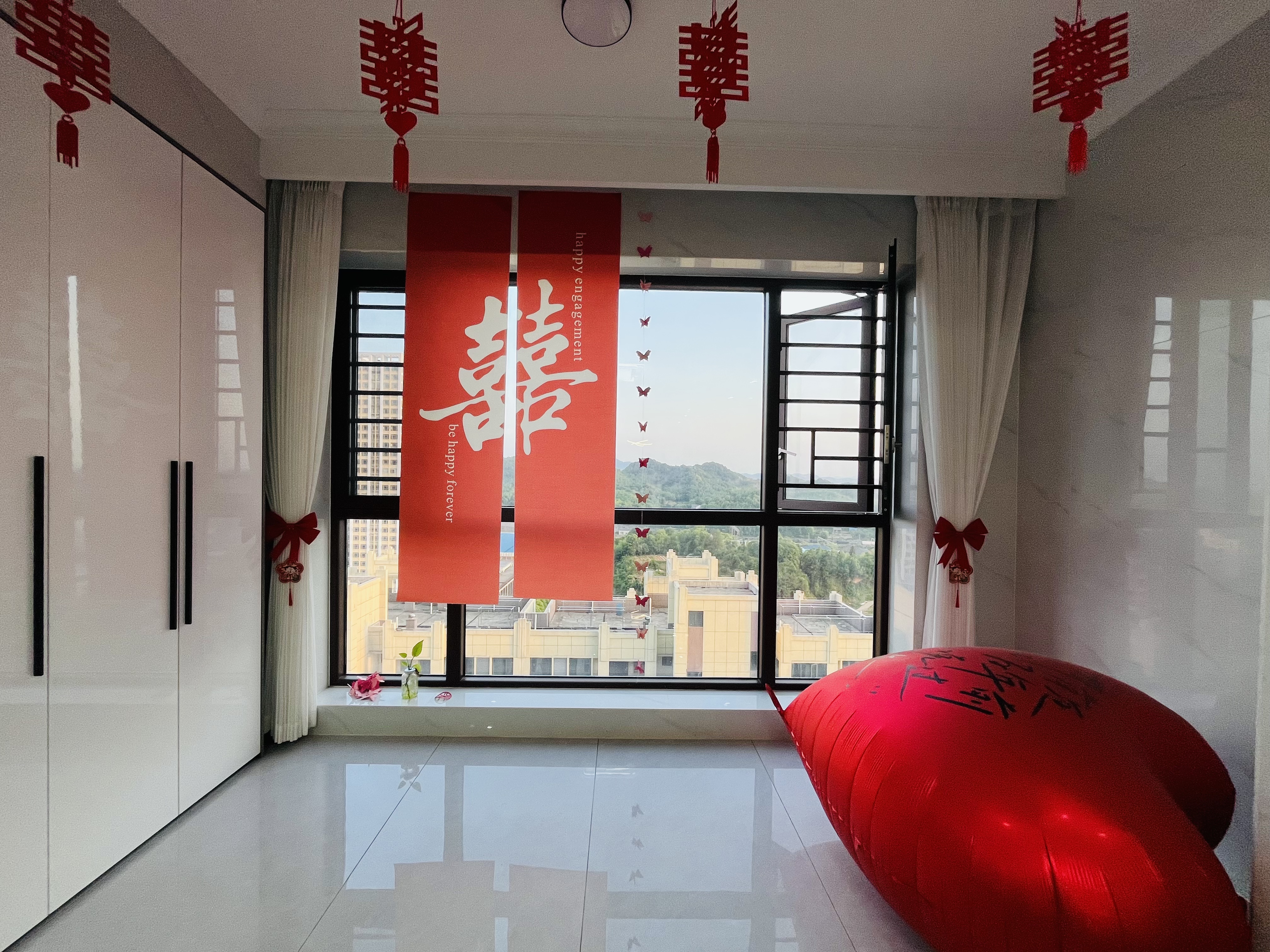 恒祥苑  3室2厅2卫   2200.00元/月室内图