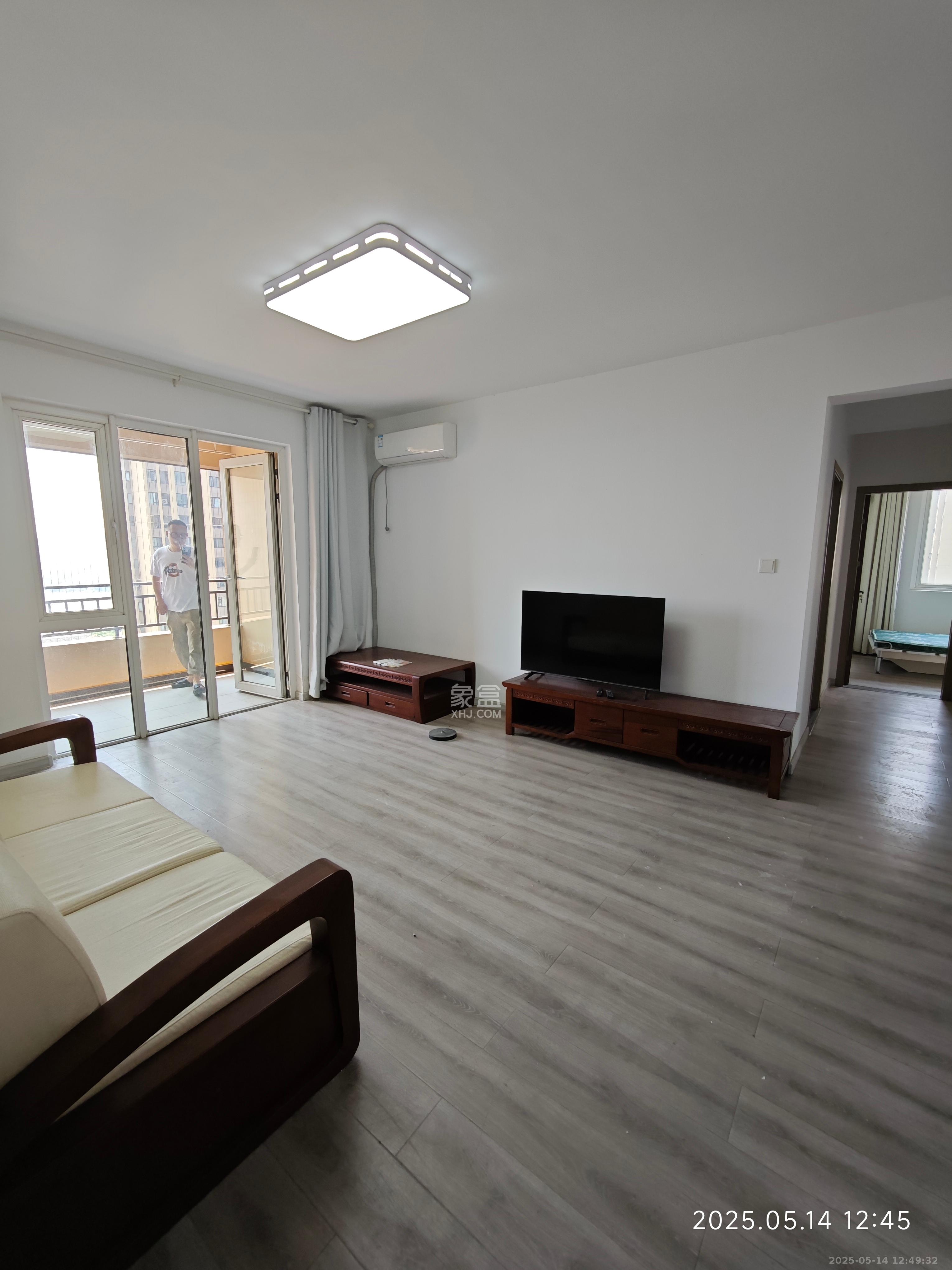 金地三千府(金地湖山樾、金地自在城) 4室2厅2卫 2000.0元/月 金地三千府(金地湖山樾、金地自在城) 4室2厅2卫 2000.0元/月室内图