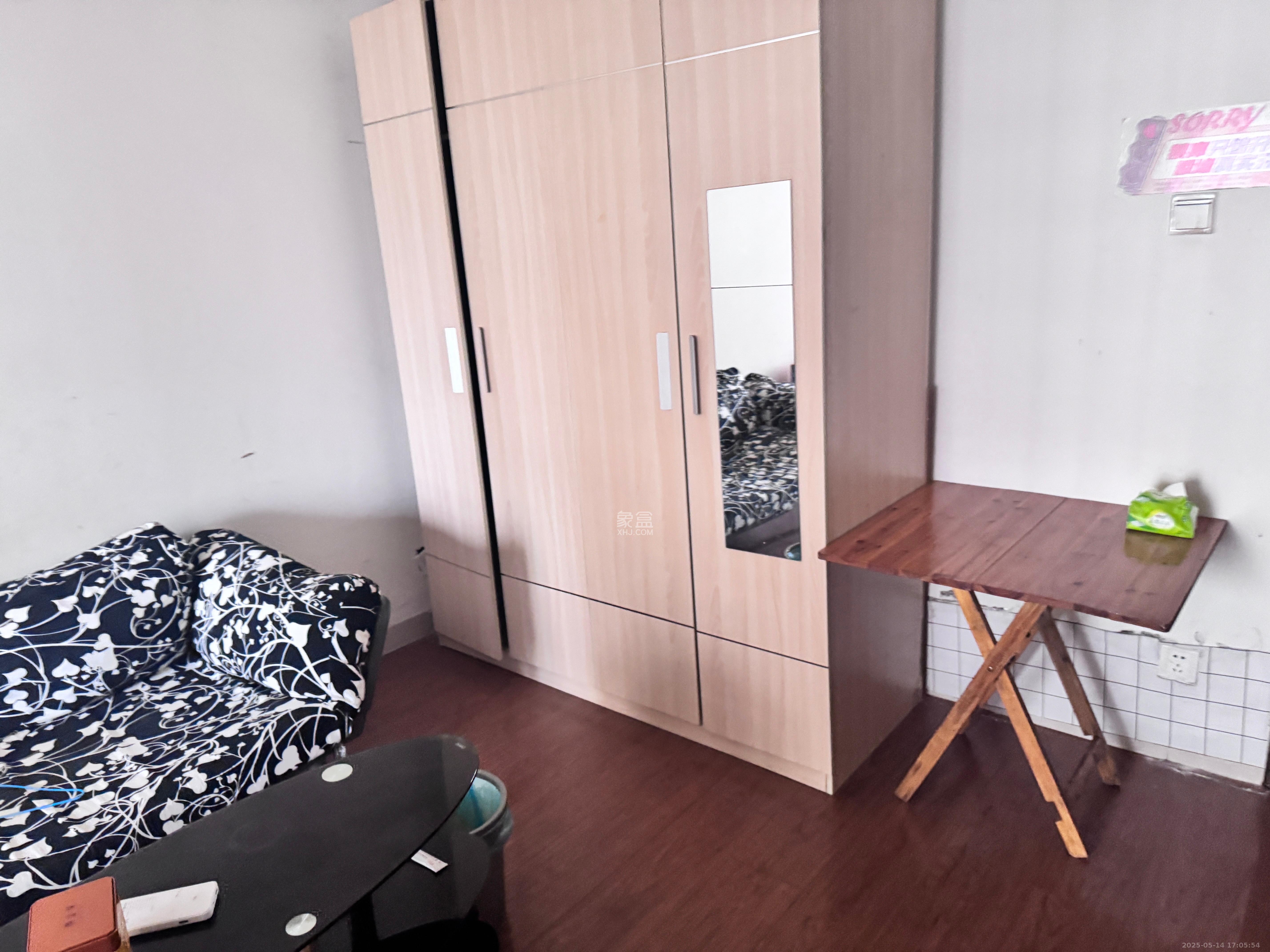 时代星城 1室1厅1卫 1000.0元/月 时代星城 1室1厅1卫 1000.0元/月室内图