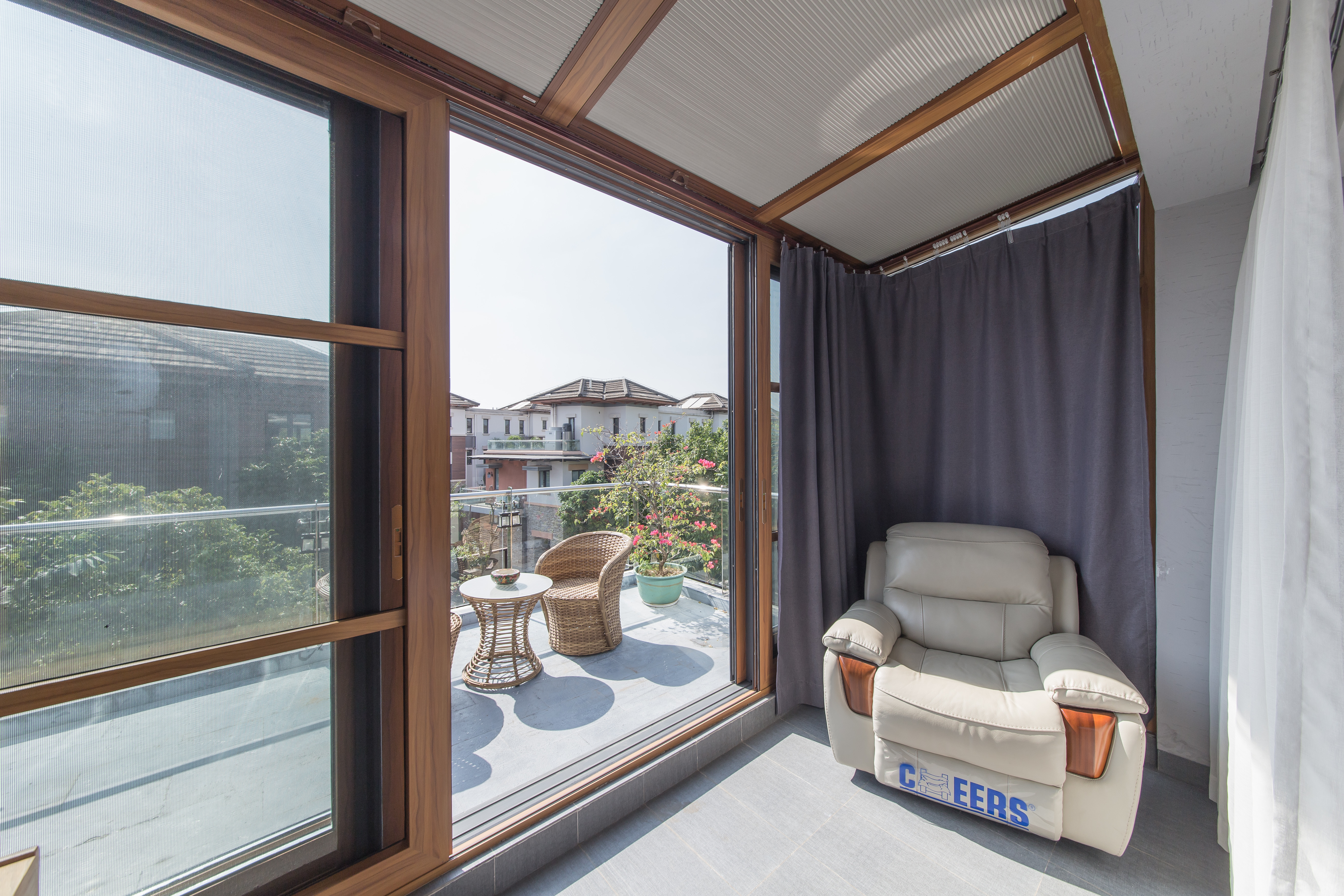 鸿洲江山 7室2厅2卫 16000.0元/月 鸿洲江山 7室2厅2卫 16000.0元/月室内图