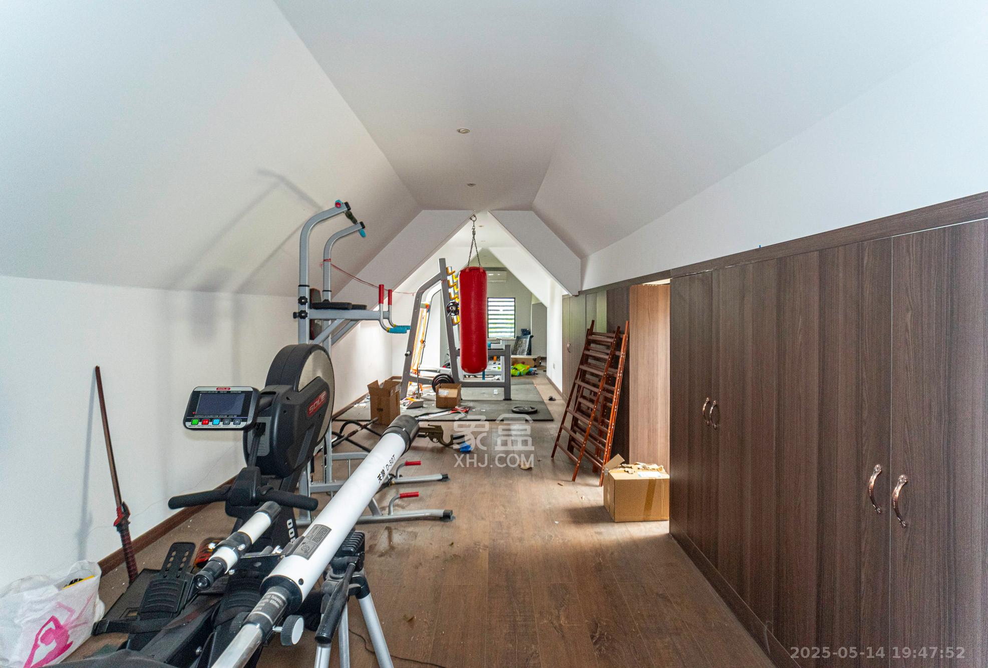 星湖湾一期洋房 7室2厅4卫 298.0万 星湖湾一期洋房 7室2厅4卫 298.0万其他