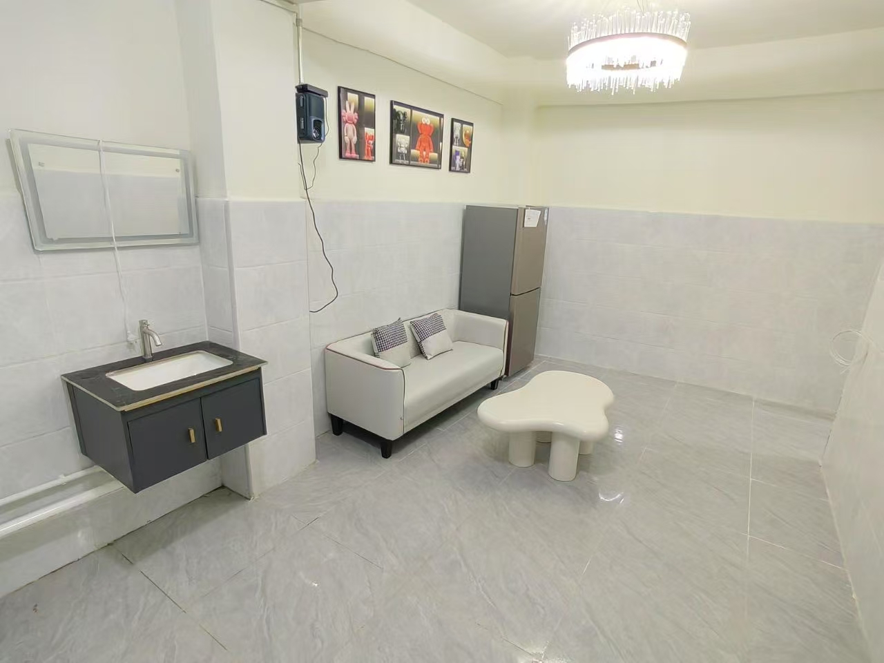 御尚·轻奢公寓(海清苑)  1室1厅1卫    1800.0元/月 御尚·轻奢公寓(海清苑)  1室1厅1卫    1800.0元/月室内图